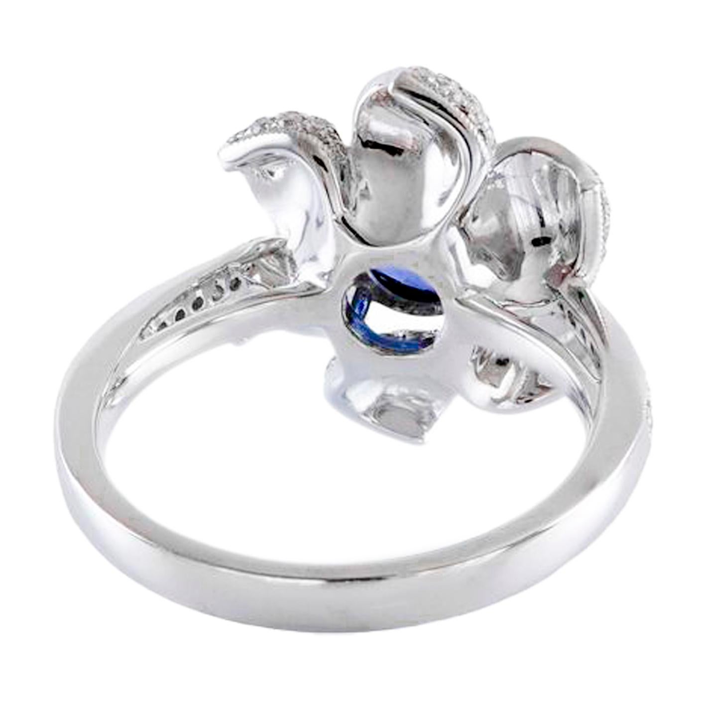 Contemporary Roman Malakov 1.35 Carat Round Cut Blue Sapphire & Diamond Floral Fashion Ring For Sale