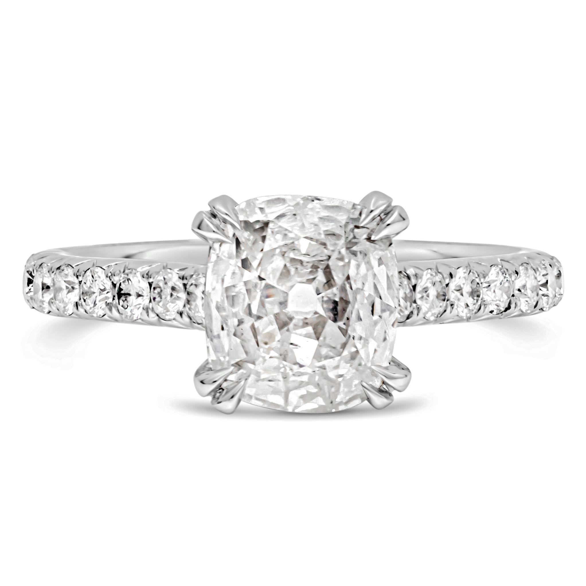 Contemporary Roman Malakov 1.39 Carats Cushion Cut Diamond Pavé Engagement Ring in White Gold For Sale