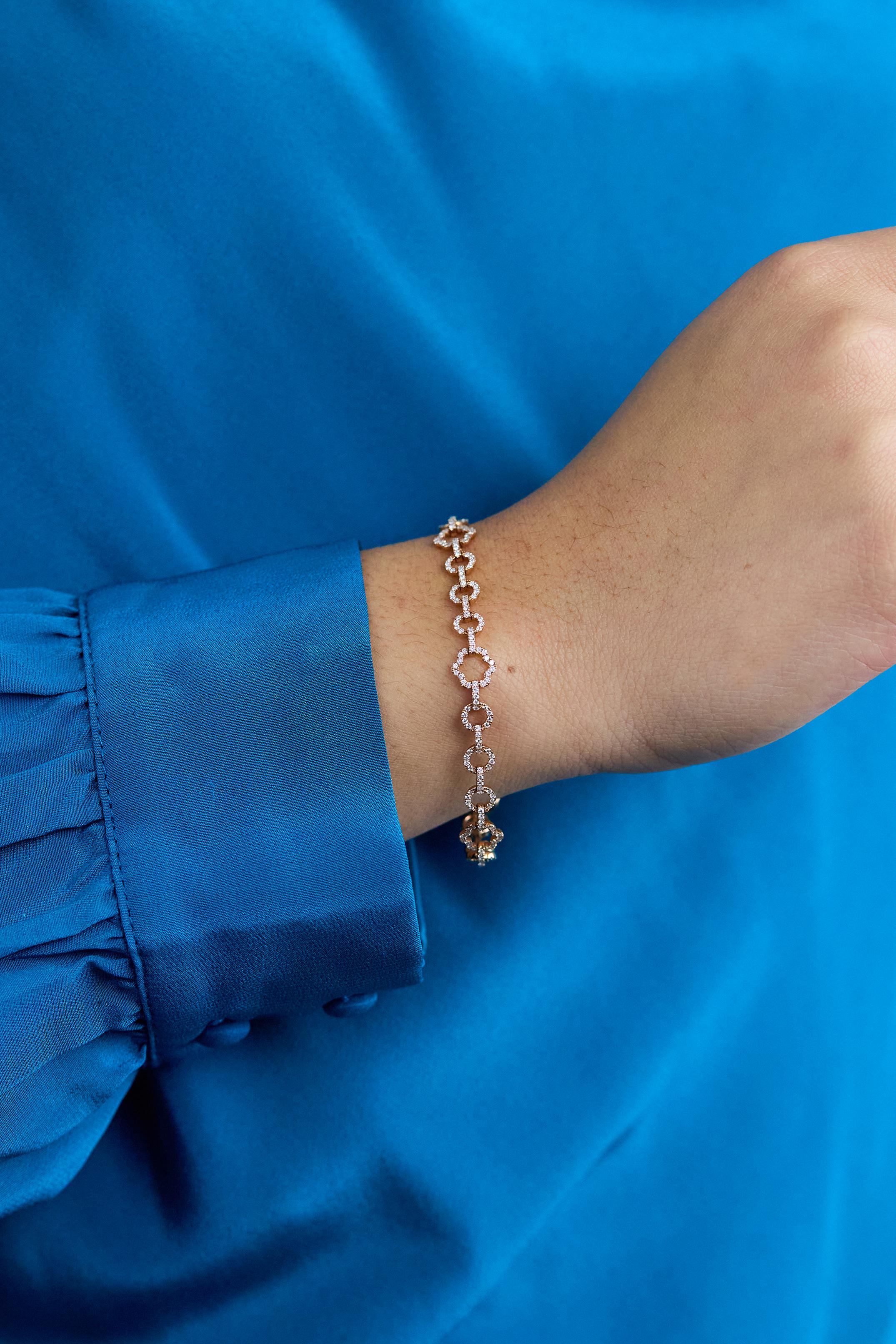 Roman Malakov 1.40 Carat Total Round Cut Diamond Fashion Bracelet in Rose Gold In New Condition For Sale In New York, NY