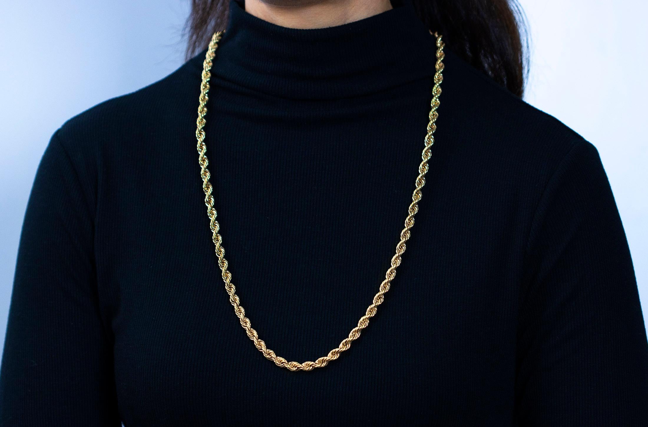 14K Yellow Gold Rope Chain Necklace In Good Condition For Sale In New York, NY