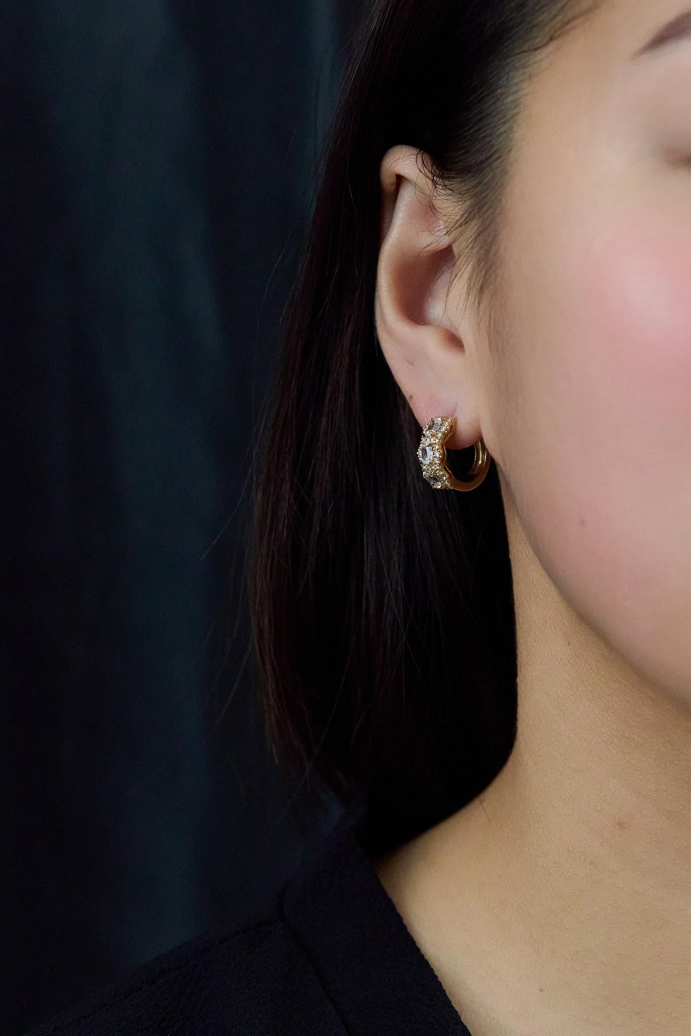 Taille coussin Roman Malakov Diamonds Boucles d'oreilles en diamant taille coussin de 1,50 carats au total en vente