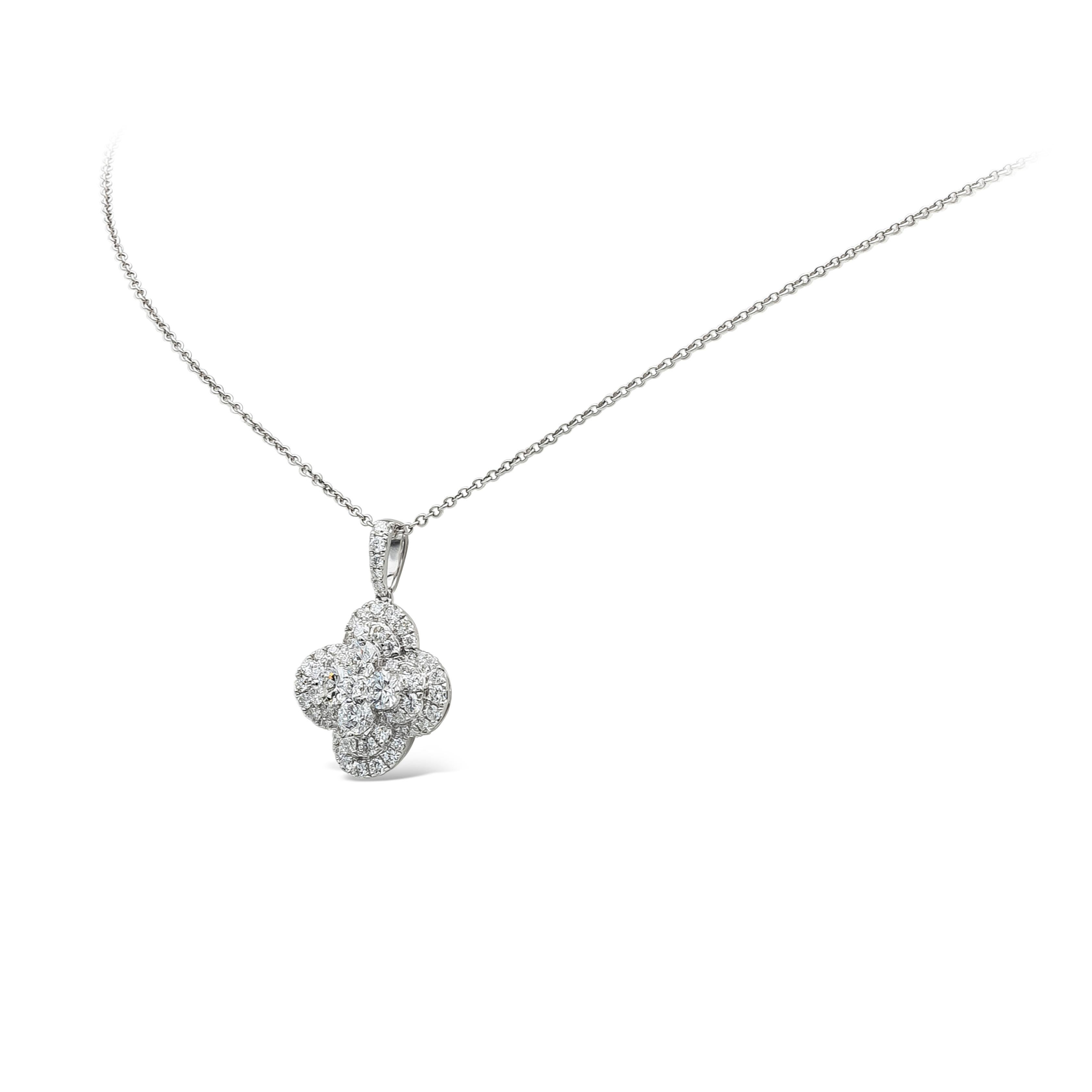Contemporain Roman Malakov, collier à pendentif en forme de trèfle avec diamants taille ronde de 1,57 carat au total en vente