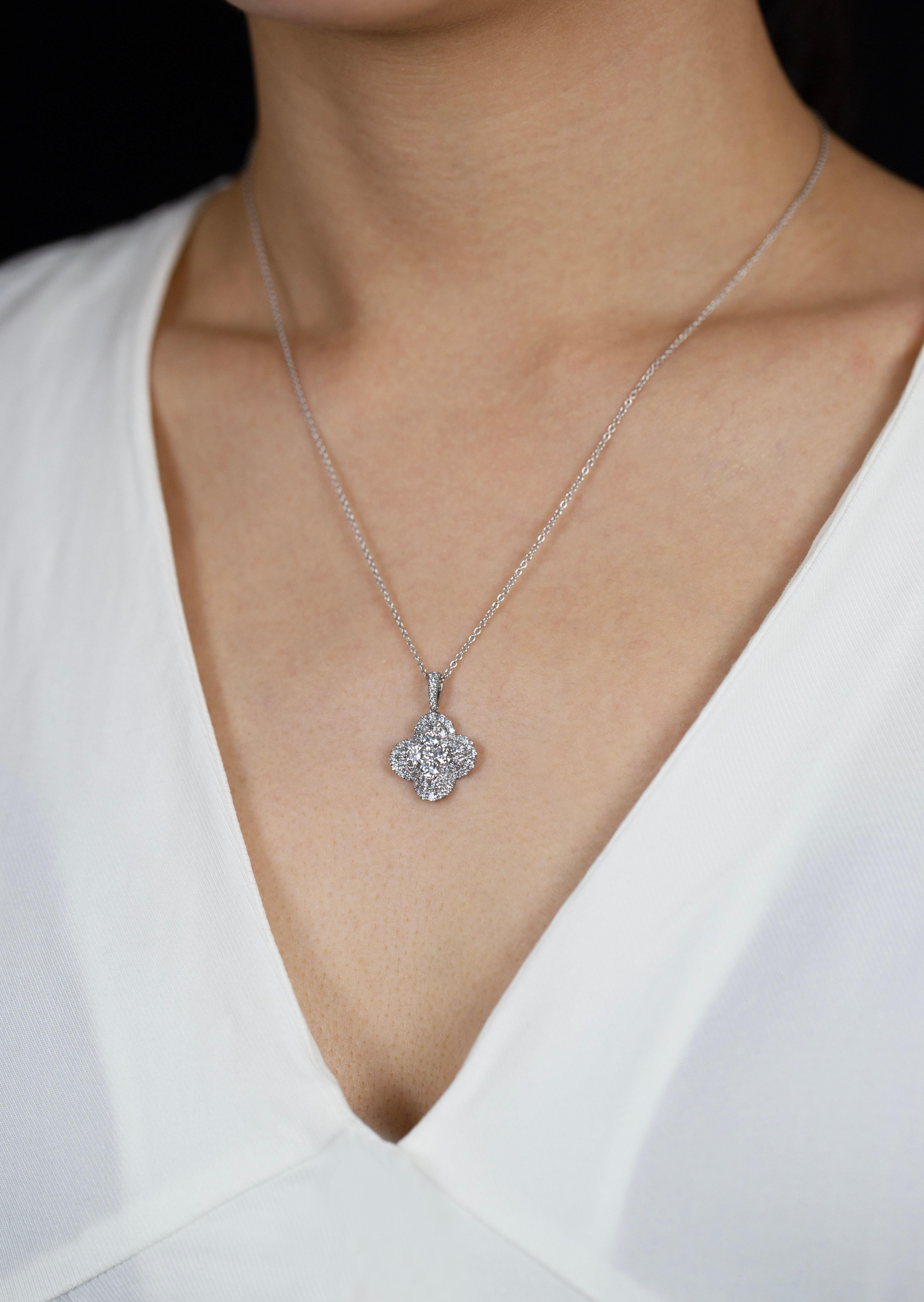 Contemporary Roman Malakov 1.57 Carats Total Round Cut Diamond Clover Shape Pendant Necklace For Sale