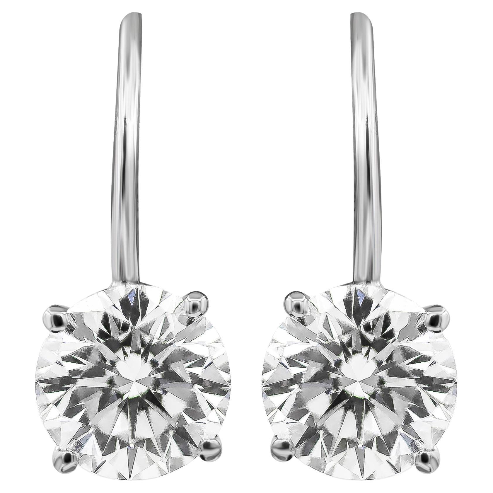 Pendants d'oreilles à levier Roman Malakov en diamants ronds et brillants de 1.70 carat au total en vente