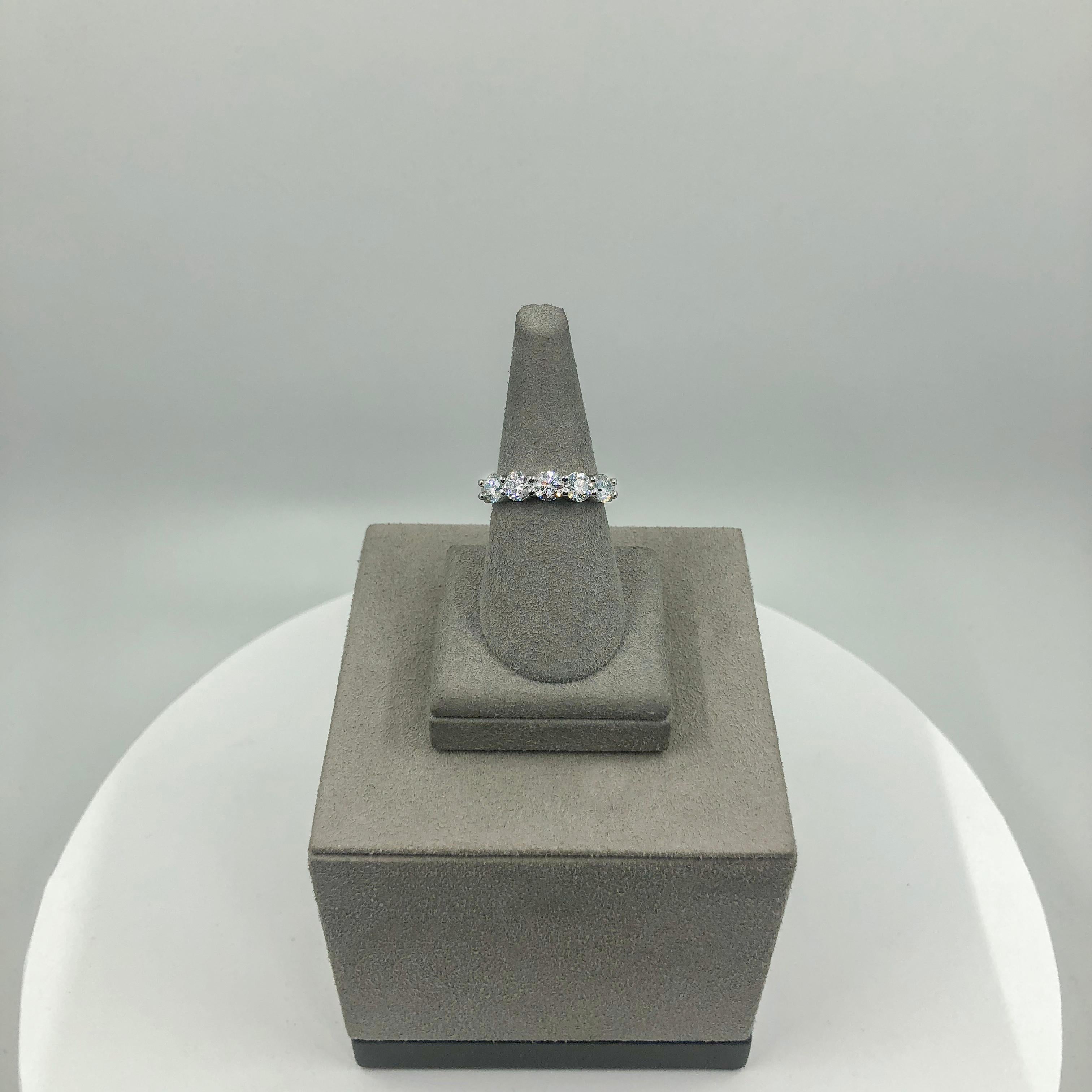 Women's Roman Malakov 1.72 Carats Total Round Diamond Five-Stone Wedding Band Ring For Sale