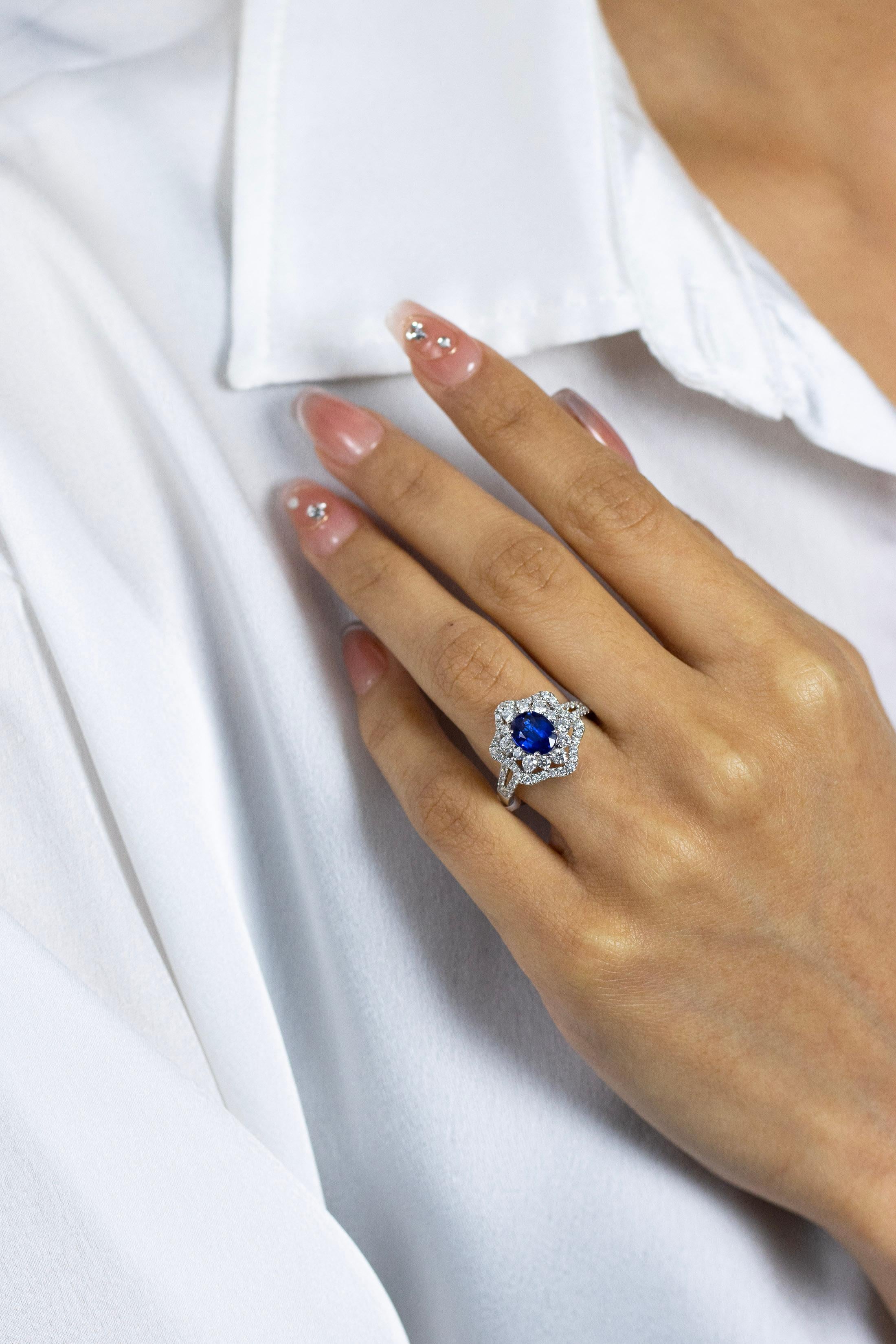 Roman Malakov 1.75 Carat Oval Cut Sapphire and Diamond Halo Engagement Ring In New Condition In New York, NY