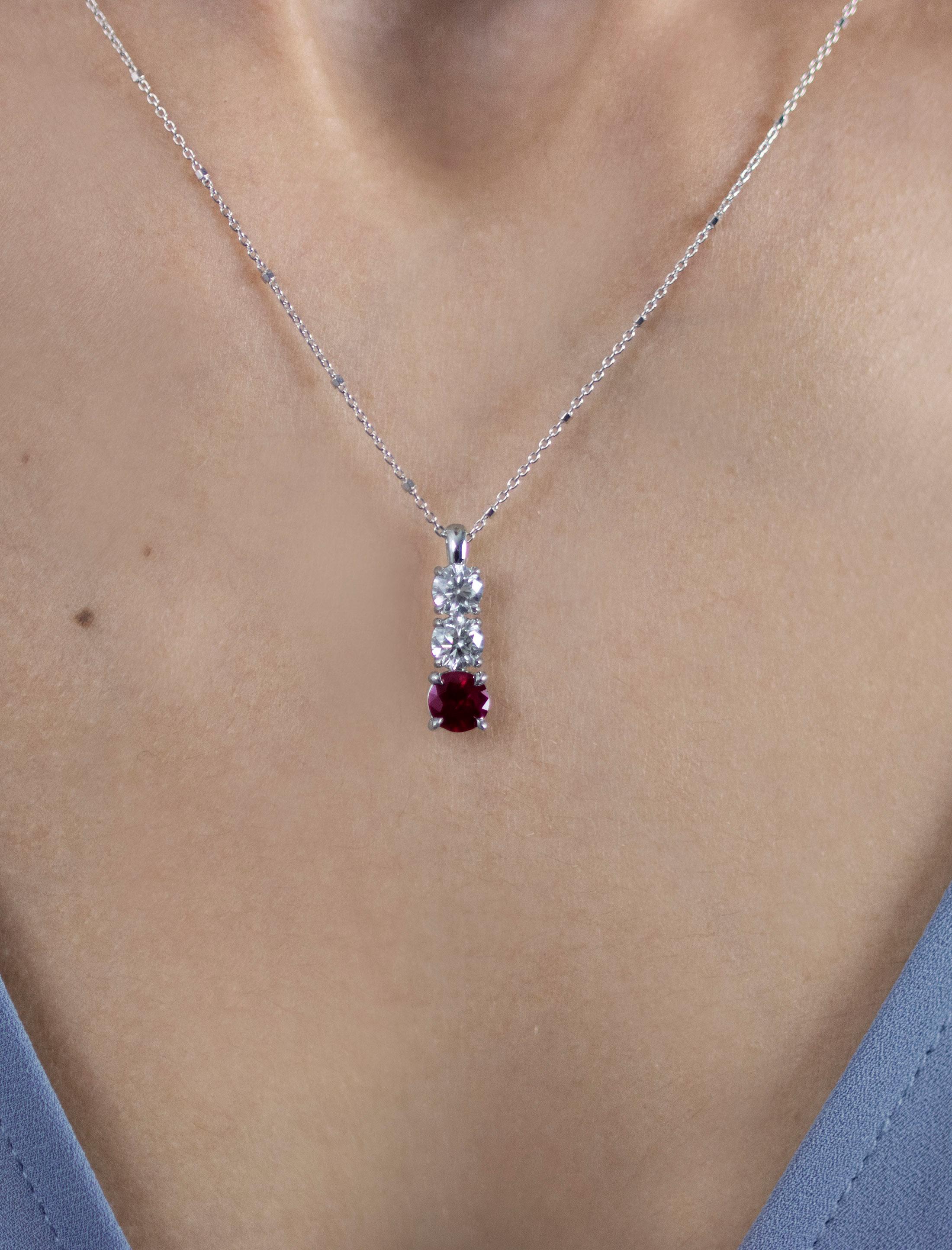 Women's Roman Malakov 1.76 Carats Total Round Cut Three-Stone Pendant Necklace For Sale