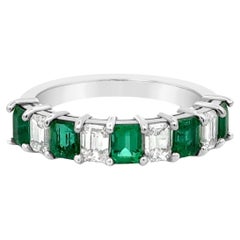 Roman Malakov, alliance à neuf pierres avec émeraudes et diamants de 1,77 carat au total