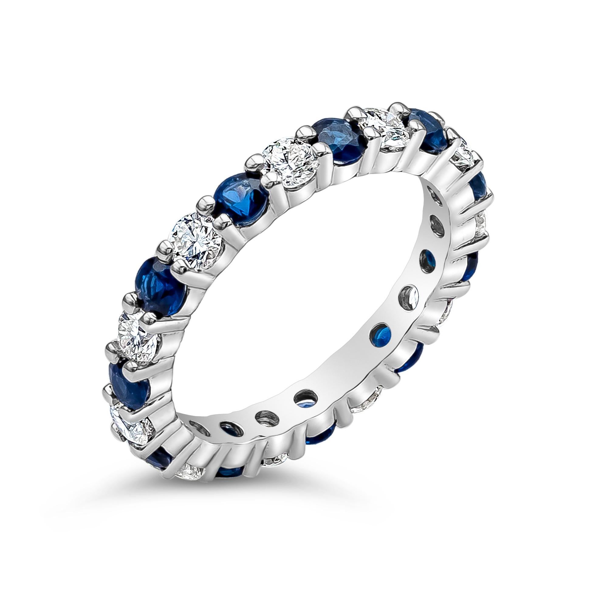 Roman Malakov Alliance d'éternité en diamants et saphirs bleus de 1,79 carat au total  Neuf - En vente à New York, NY