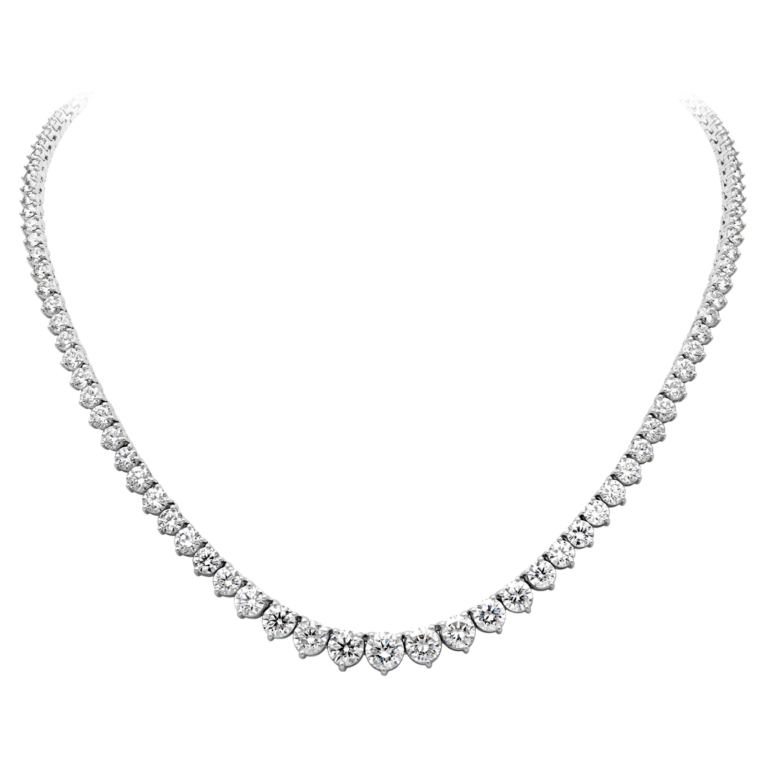 Roman Malakov 18 Karat Gesamt abgestufte runde Diamant Riviere Tennis-Halskette