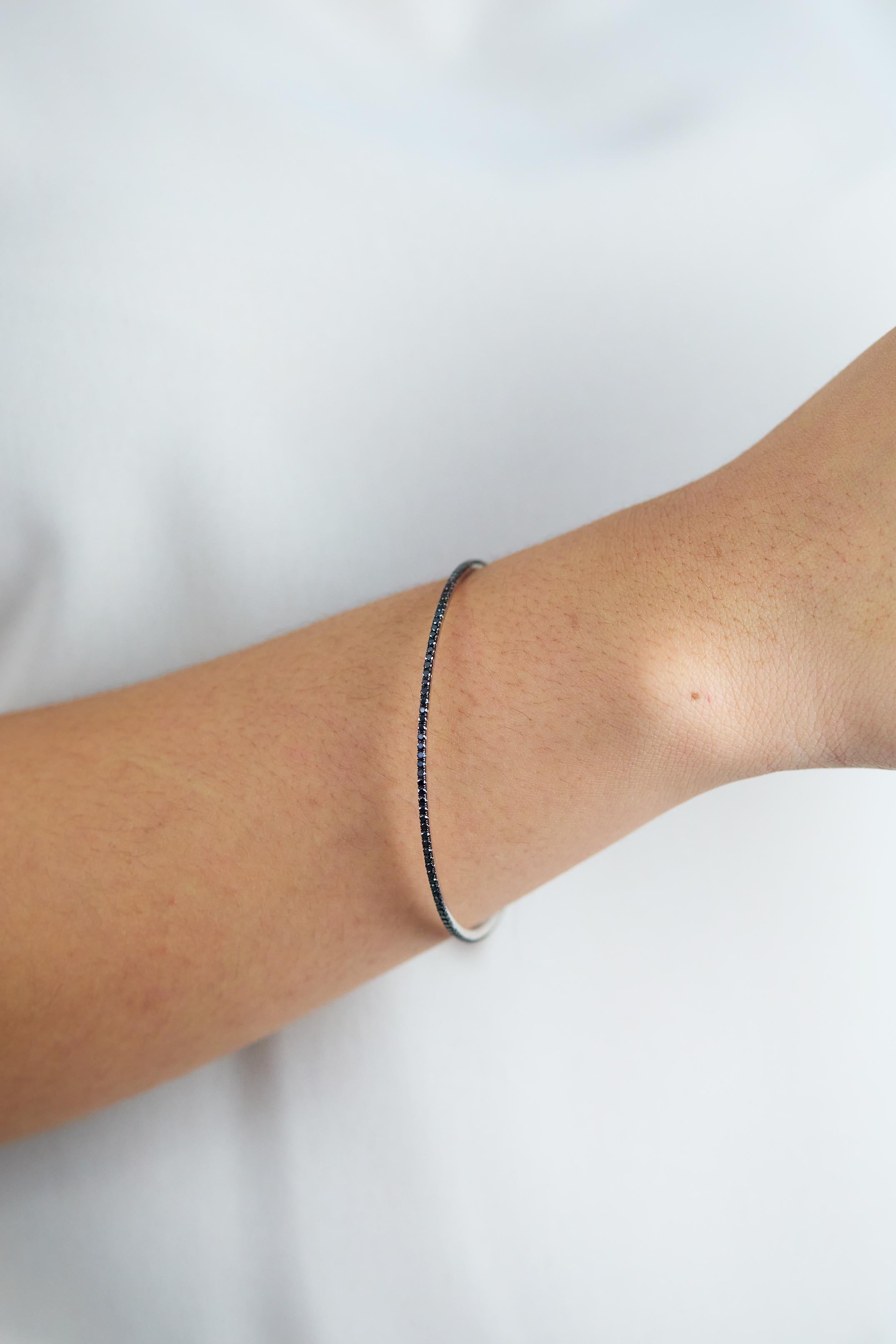 Contemporary Roman Malakov 1.84 Carat Fancy Black Diamond Bangle Bracelet in White Gold For Sale