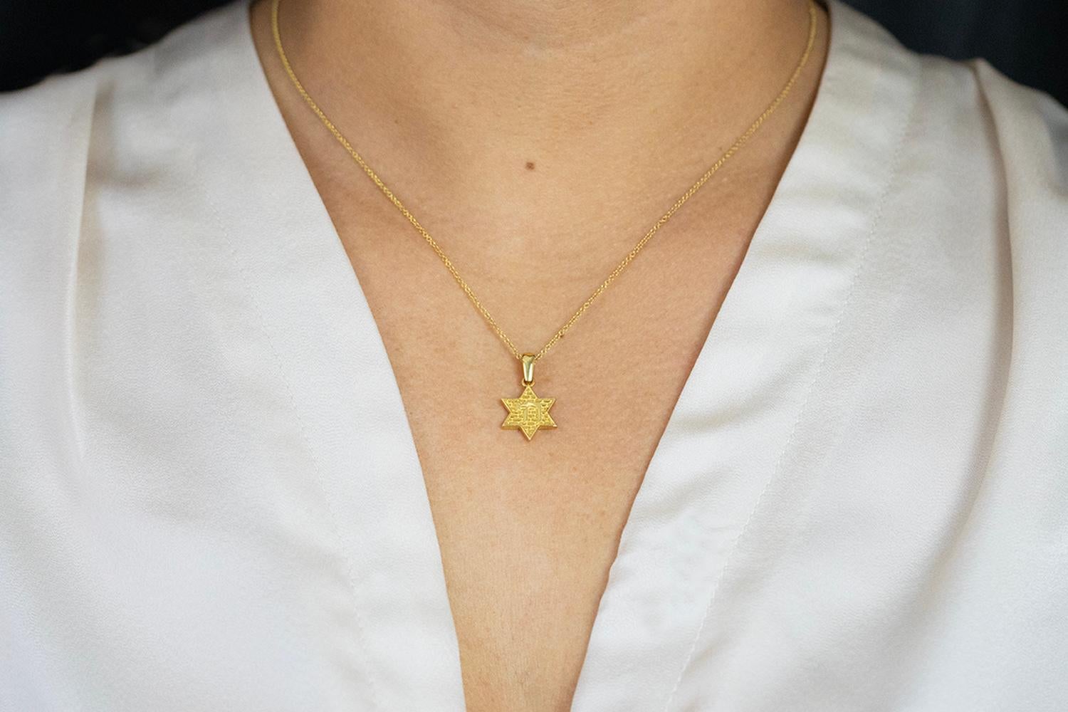 Women's Roman Malakov HAI Star of David Pendant Necklace in Yellow Gold For Sale