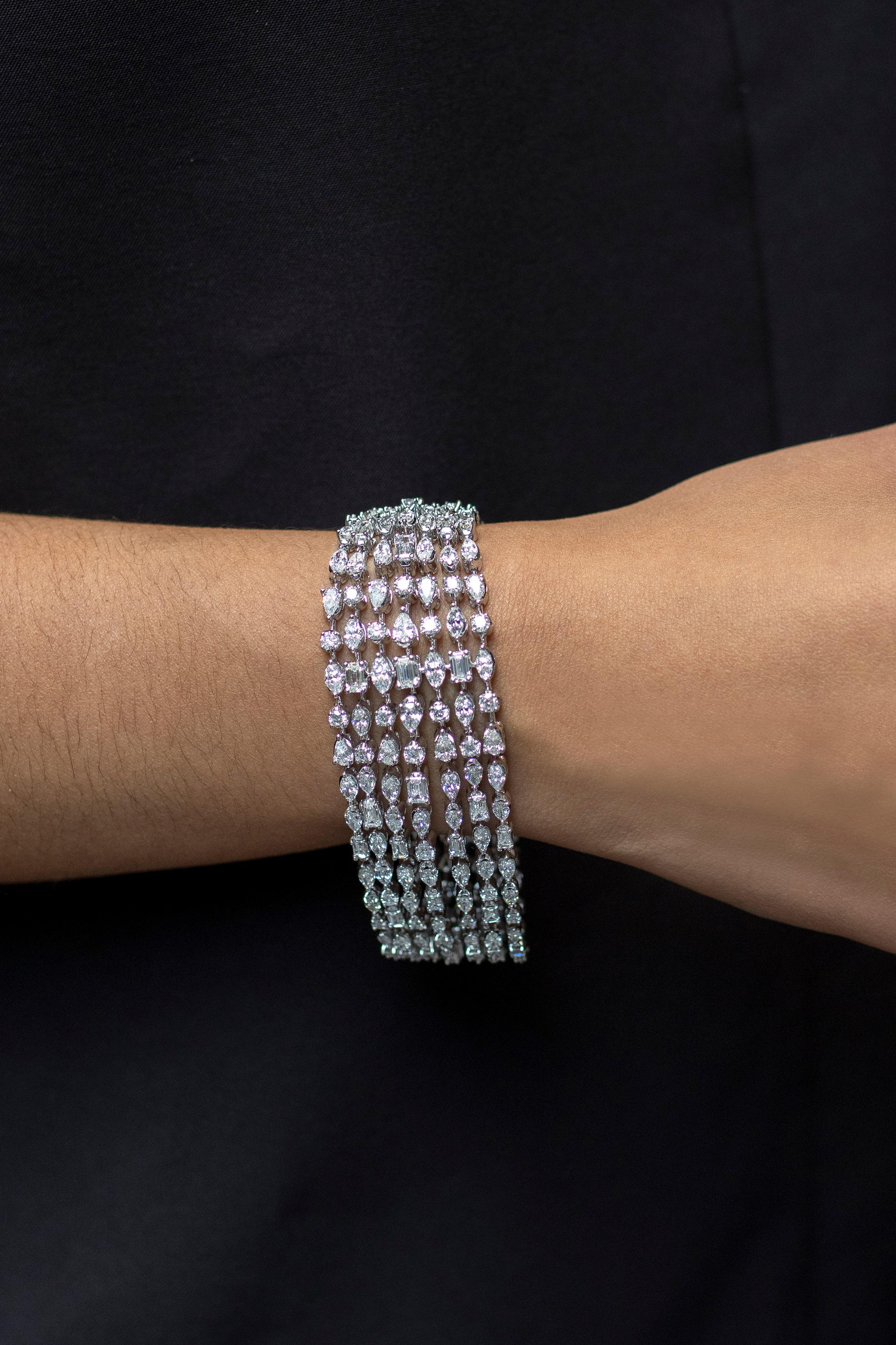 Roman Malakov 19.24 Total Carat Seven Strand Multi Shape Diamond Wide Bracelet In New Condition For Sale In New York, NY