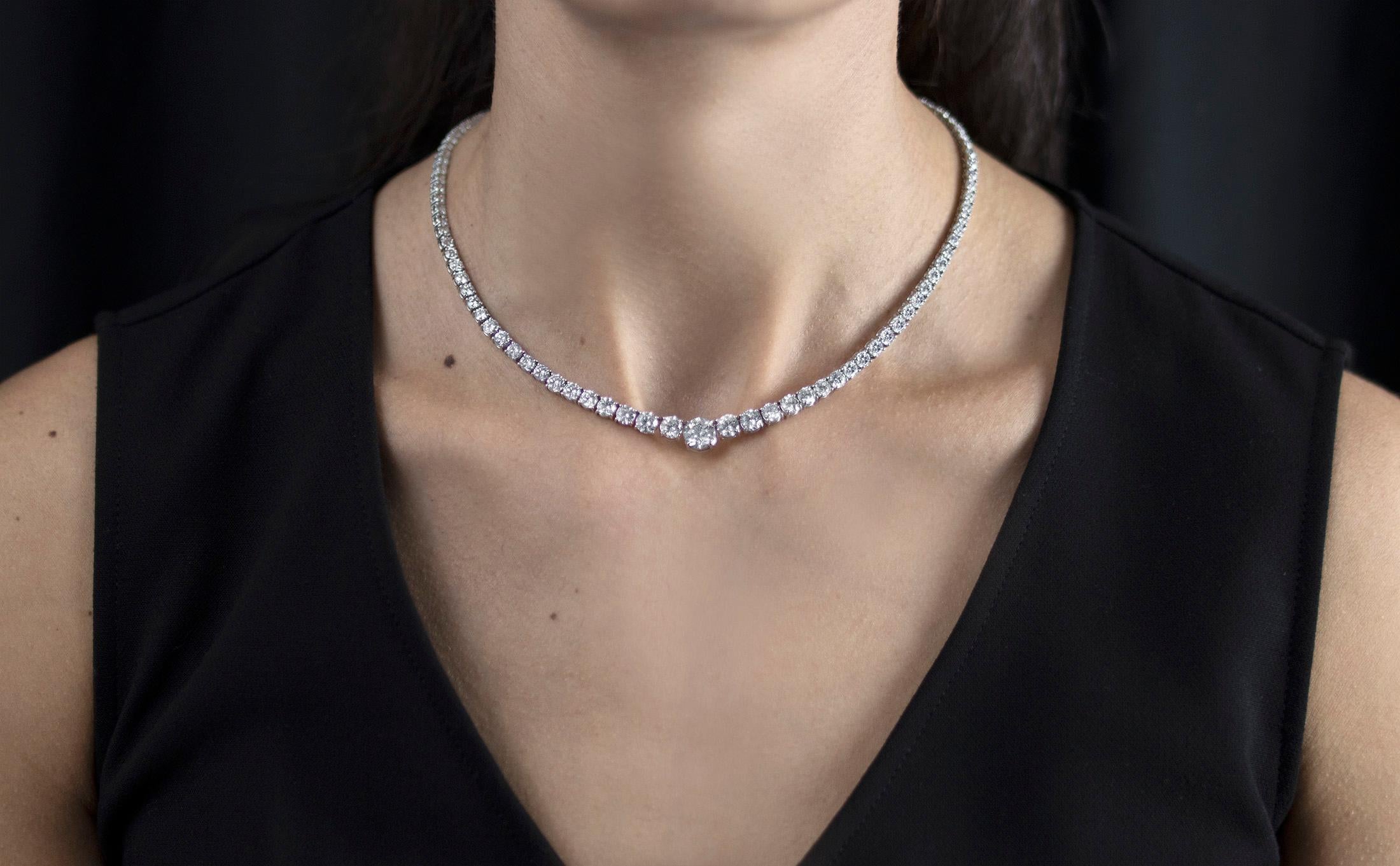 Round Cut Roman Malakov 19.61 Carat Total Graduating Round Diamond Riviere Tennis Necklace For Sale