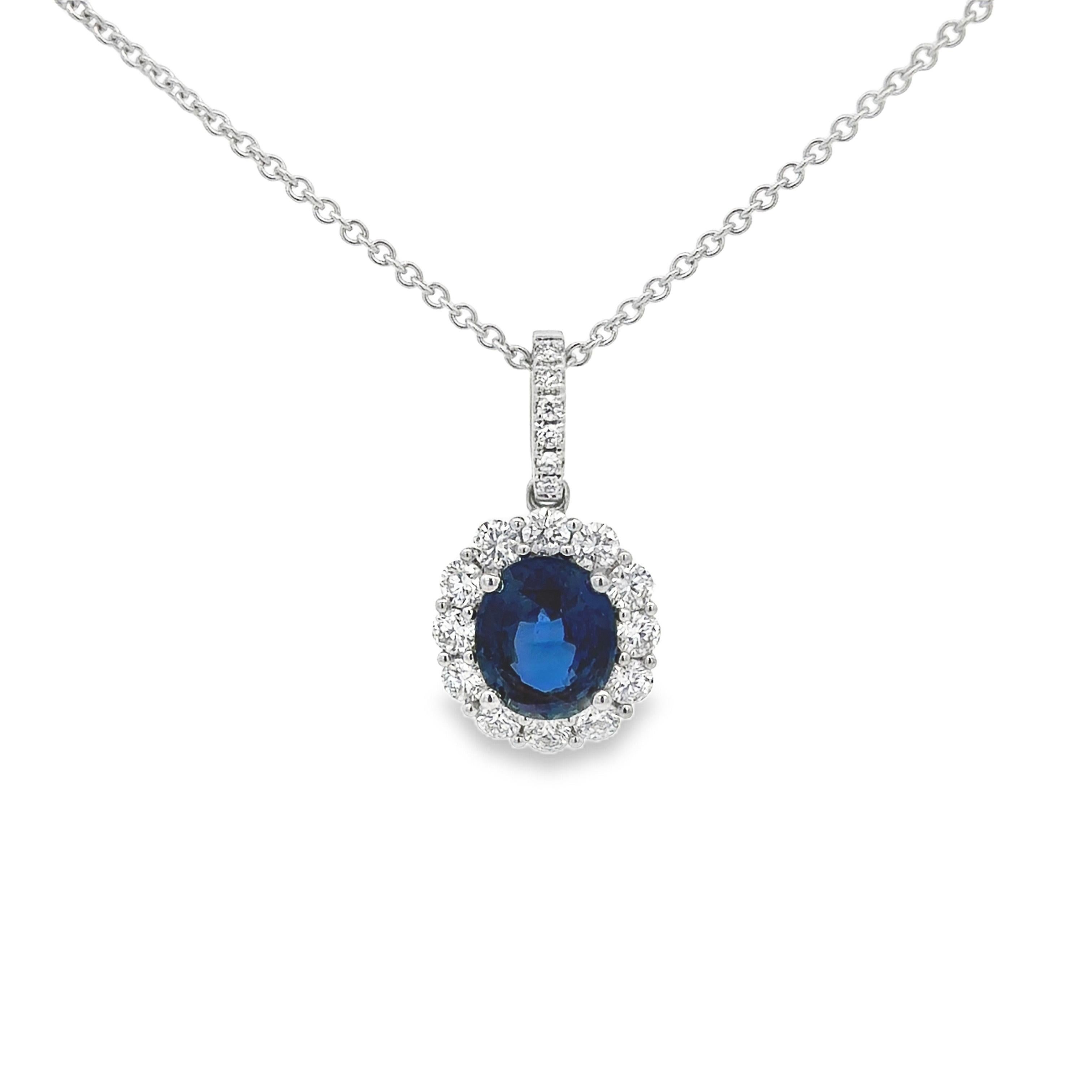 Contemporaneo Roman Malakov Diamonds Collana con zaffiro taglio ovale e diamanti a raggiera da 1.98 carati in vendita