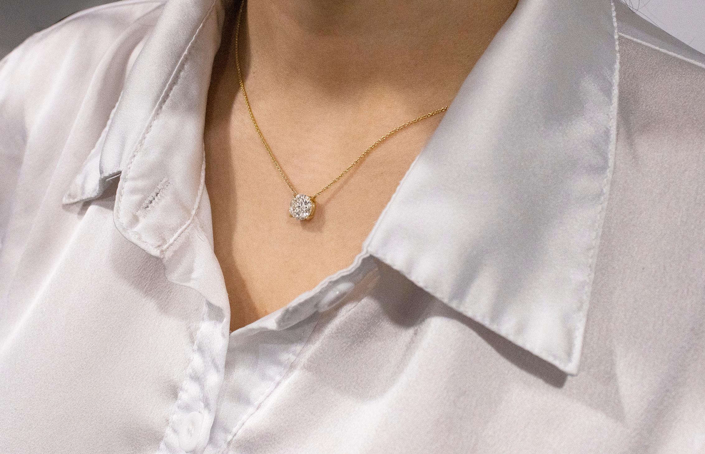 Roman Malakov 2.01 Carats Round Brilliant Diamond Solitaire Pendant Necklace In New Condition For Sale In New York, NY