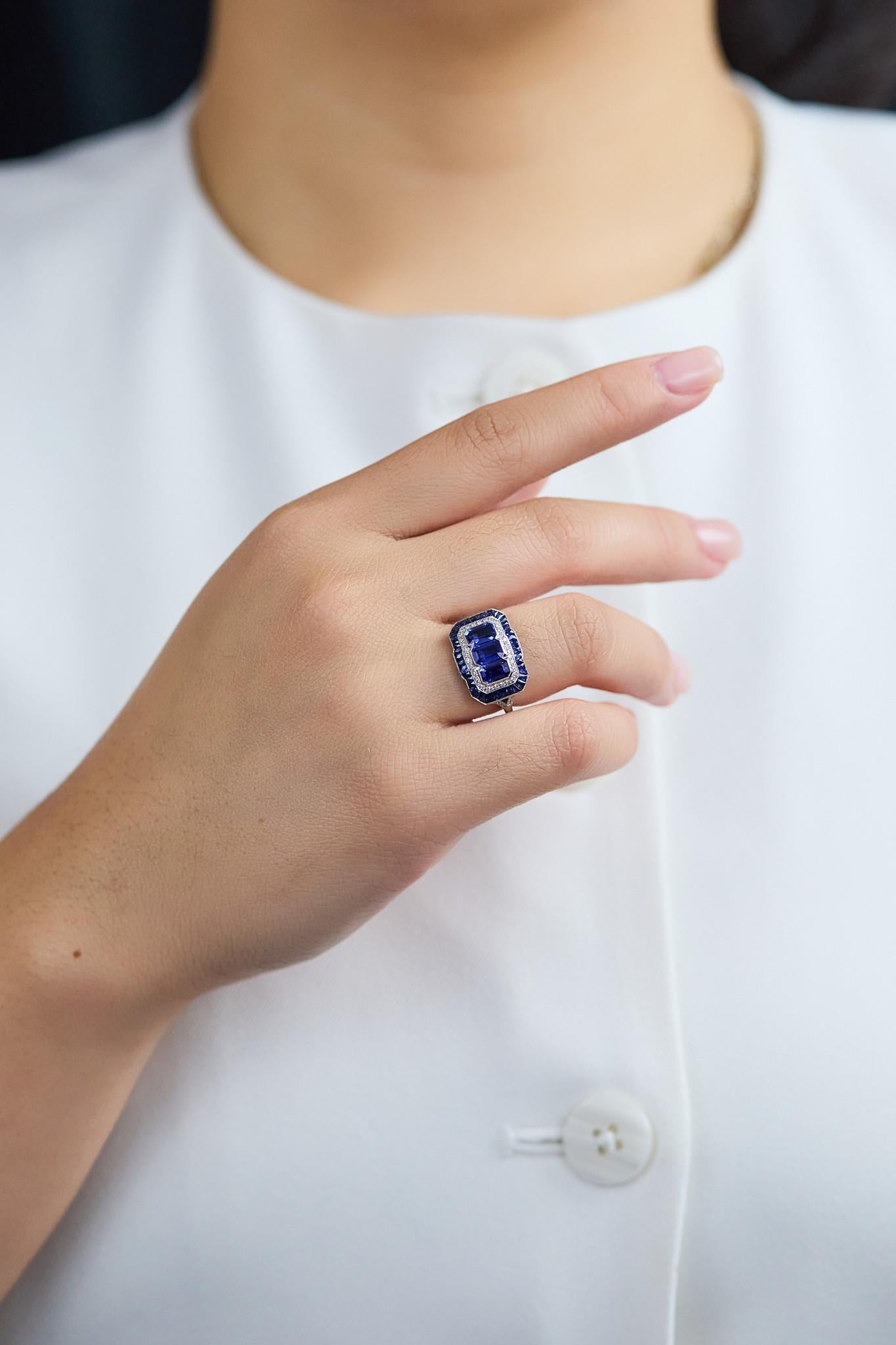 Roman Malakov Diamonds 2.01 Carats Total Emerald Cut Sapphires & Diamond Double Halo Ring (bague à double halo) Neuf - En vente à New York, NY