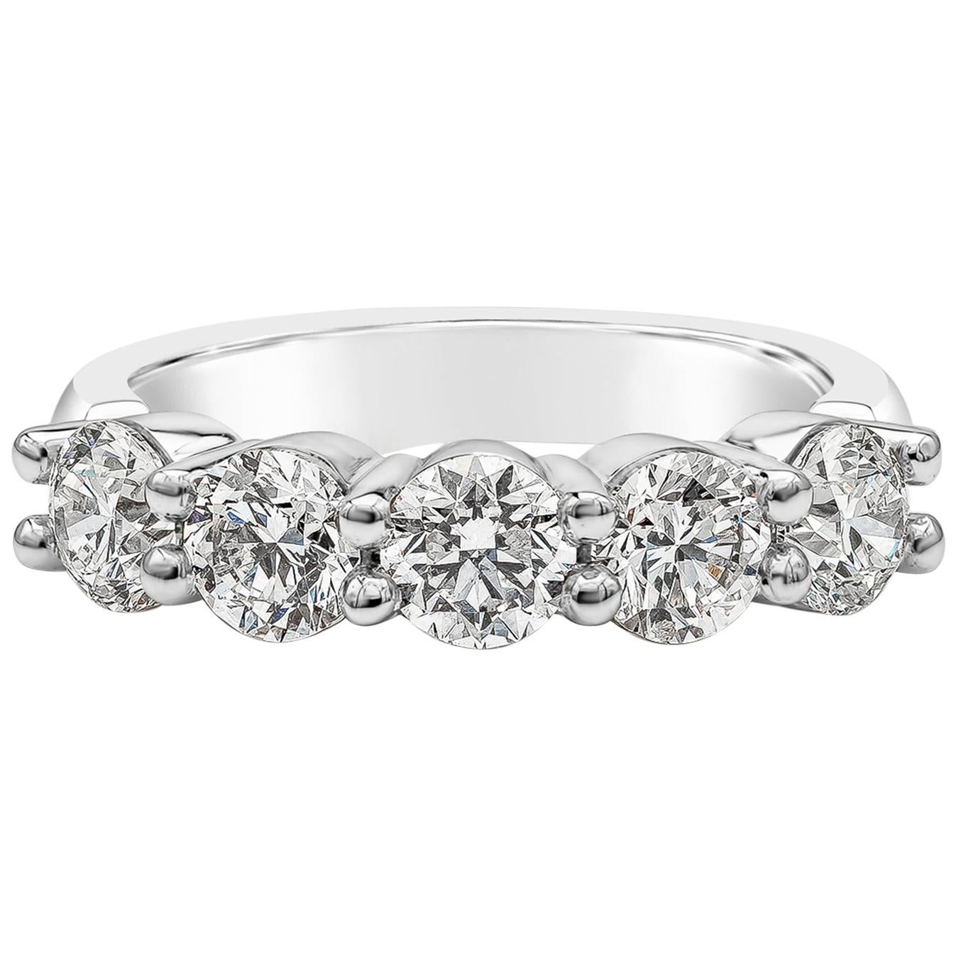 Roman Malakov 2.02 Carat Total Round Diamond Five-Stone Wedding Band Ring For Sale