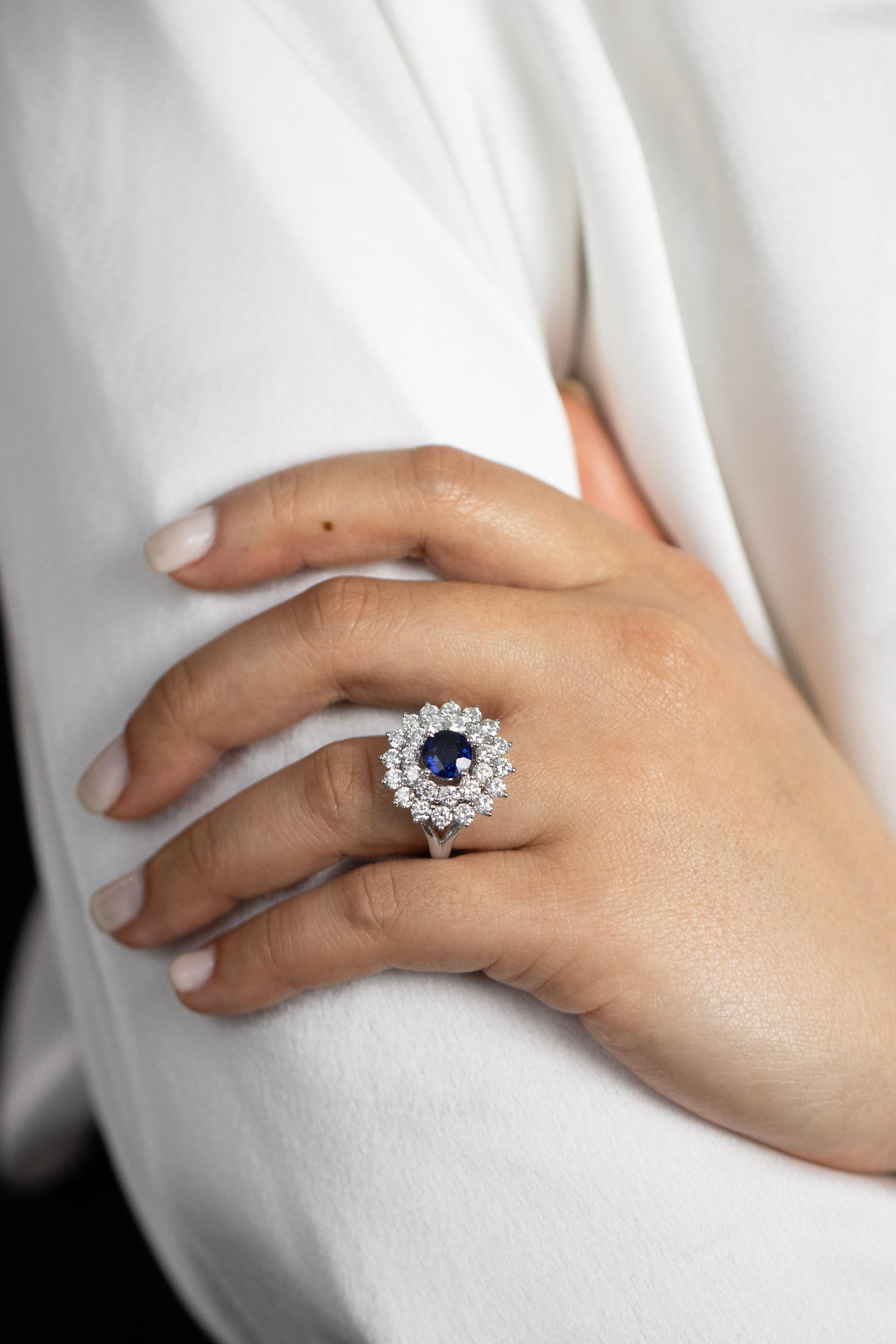 Roman Malakov Verlobungsring mit 2,13 Karat blauem Saphir und Diamant mit doppeltem Halo im Zustand „Neu“ im Angebot in New York, NY
