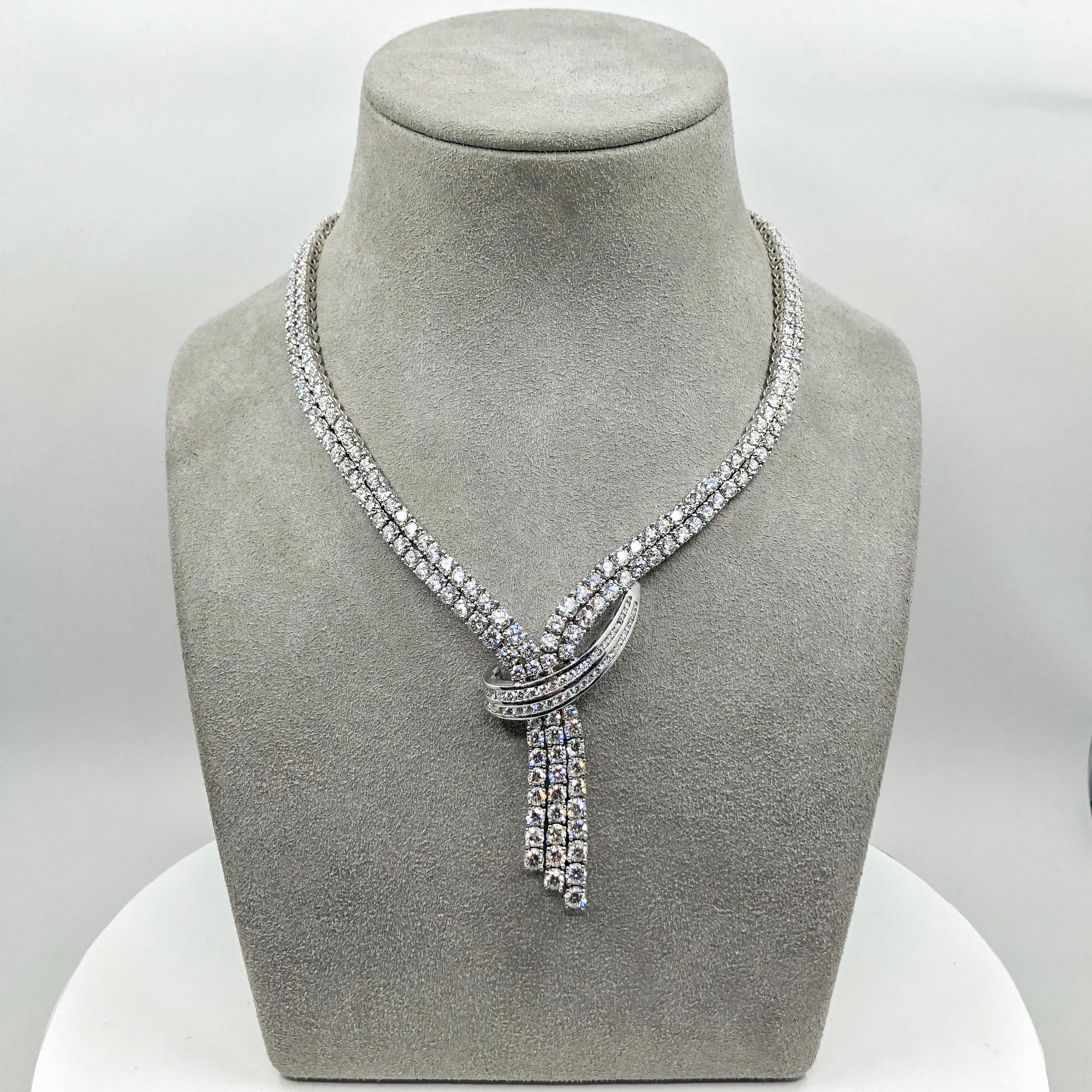 Roman Malakov 24.28 Carats Total Brilliant Round Cut Diamond Drop Necklace For Sale 2