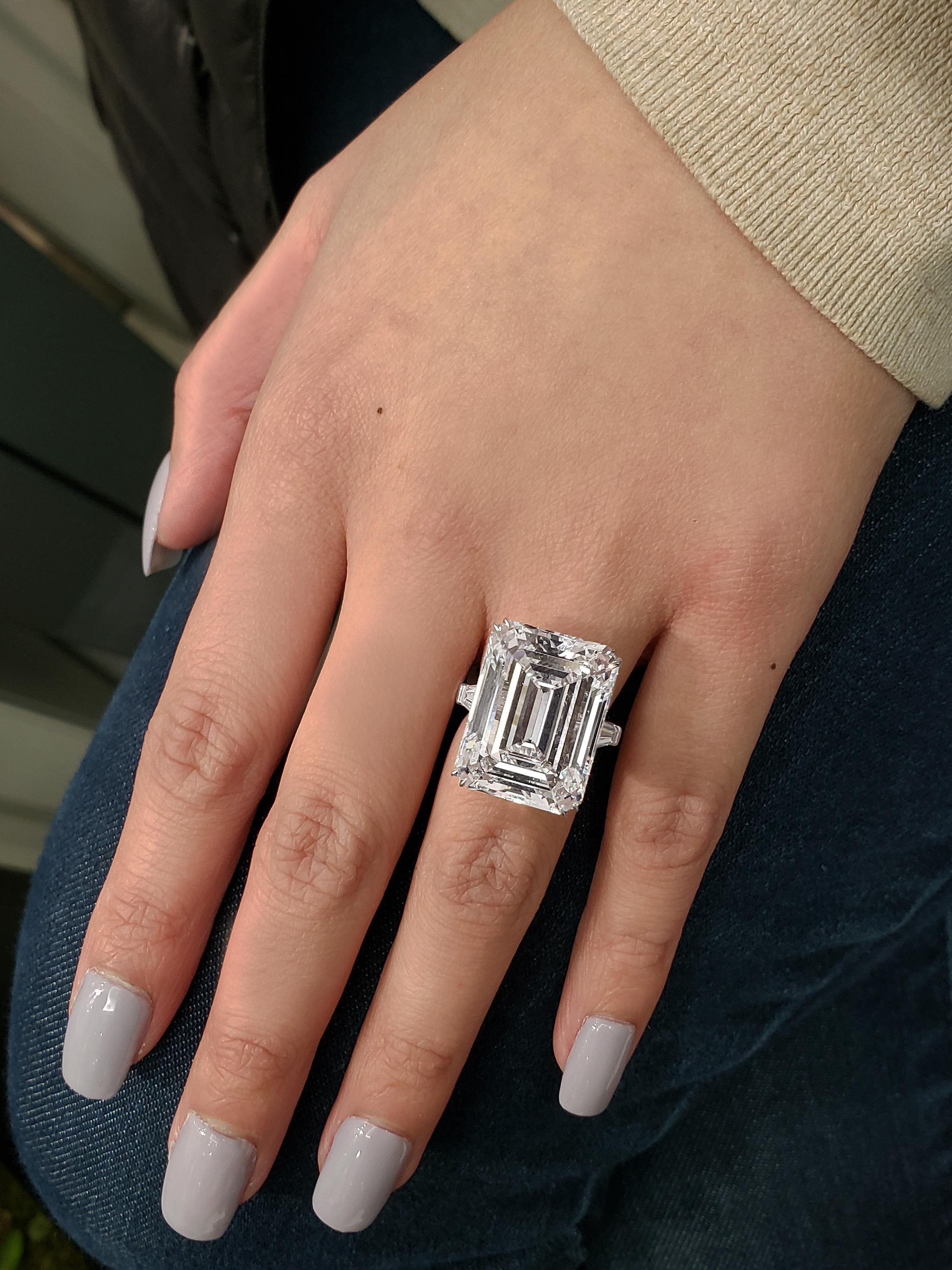 Contemporary GIA Certified 25.32 Carats Emerald Cut Diamond Three-Stone Engagement Ring For Sale