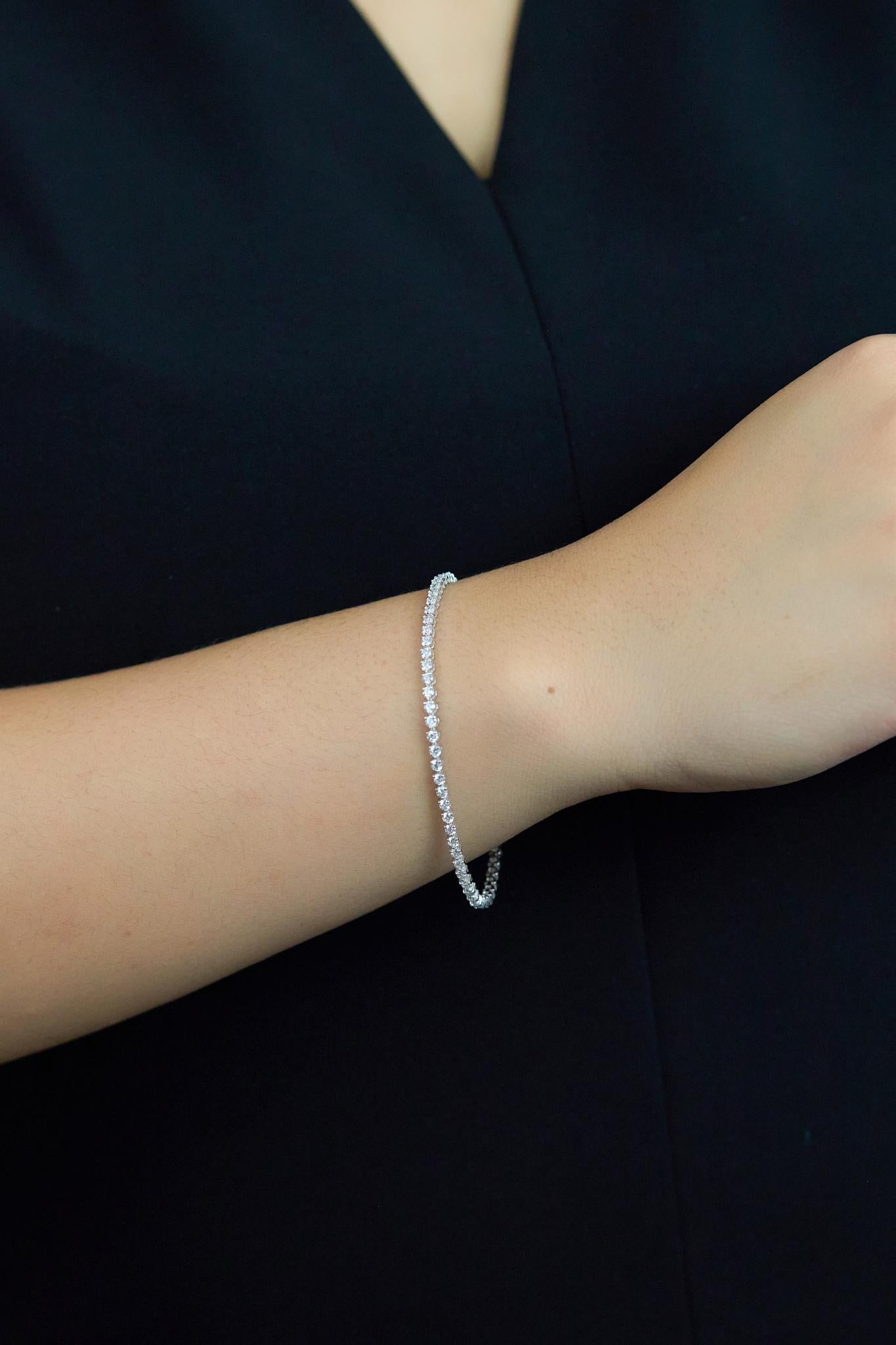 Roman Malakov Diamonds Bracciale da tennis con diamanti rotondi taglio brillante da 2,57 carati In condizioni Nuovo in vendita a New York, NY