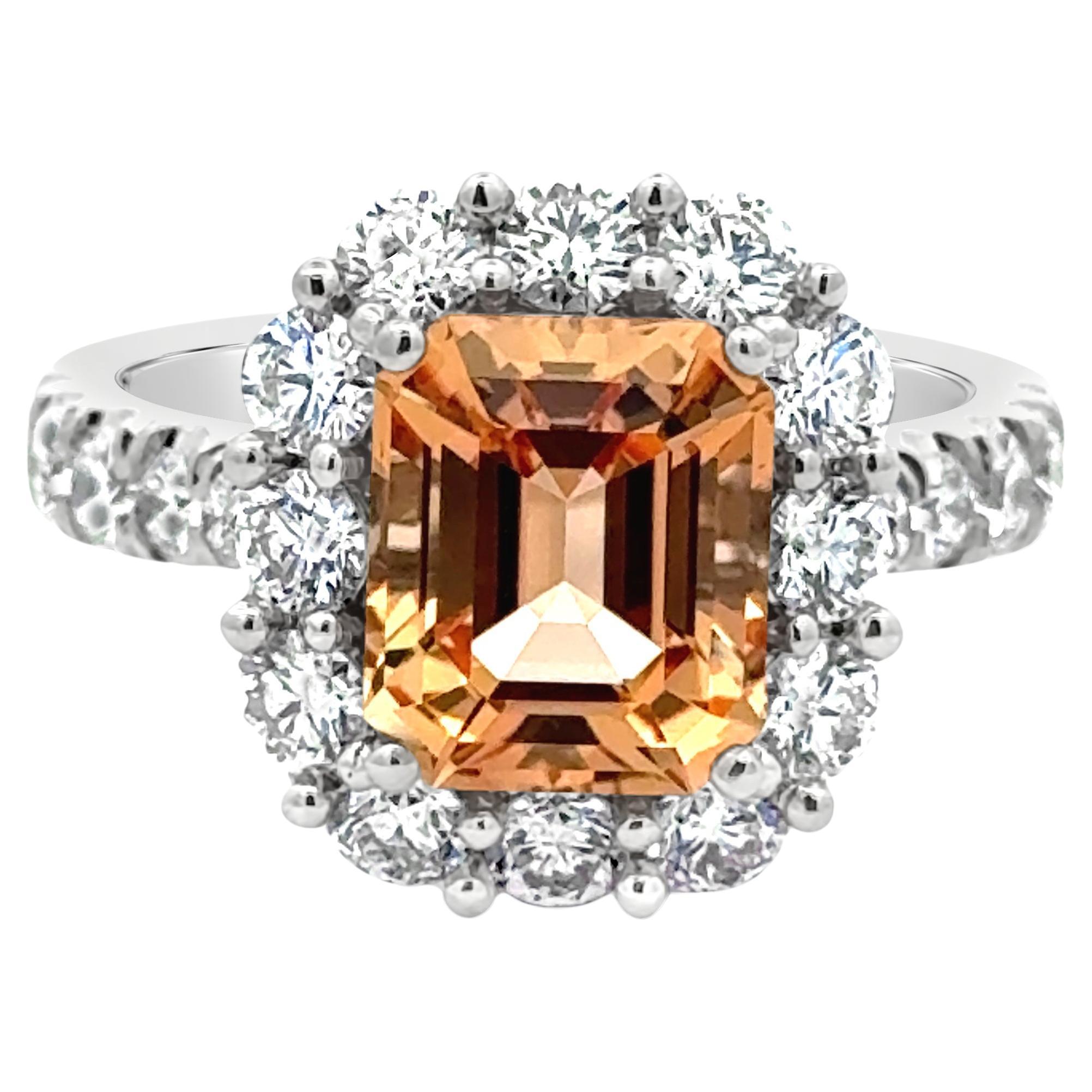 Roman Malakov Verlobungsring mit 3,00 Karat kaiserlichem Topas im Smaragdschliff und Diamant