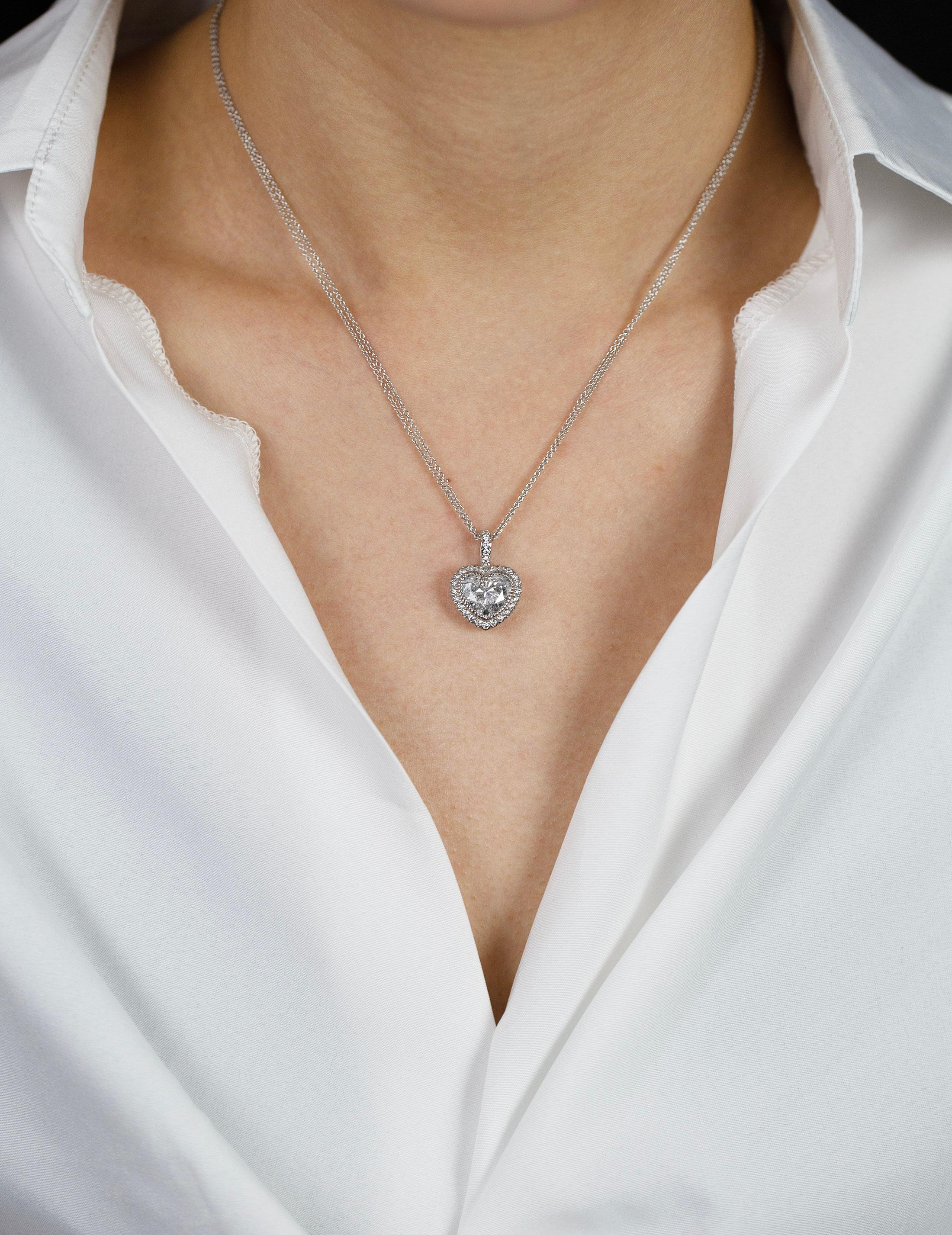 Women's Roman Malakov 3.05 Carats Heart Shape Diamond Halo Pendant Necklace For Sale