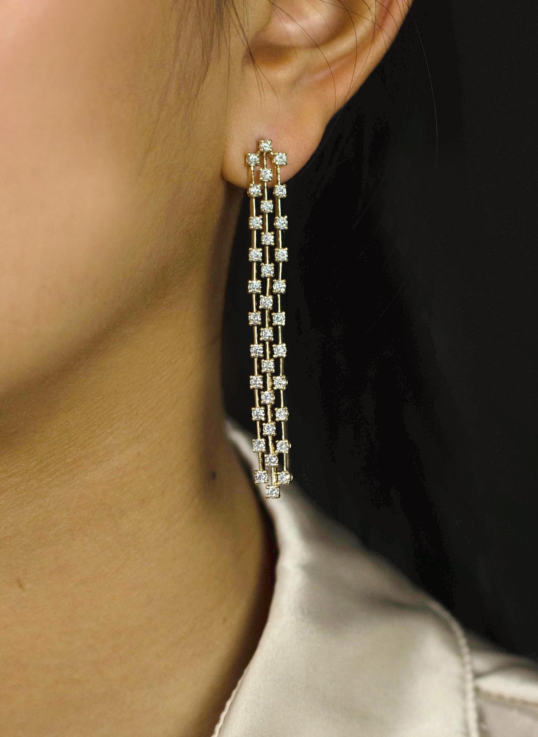 Roman Malakov 3.10 Carats Total Round Cut Diamond Three-Row Chandelier Earrings For Sale 1