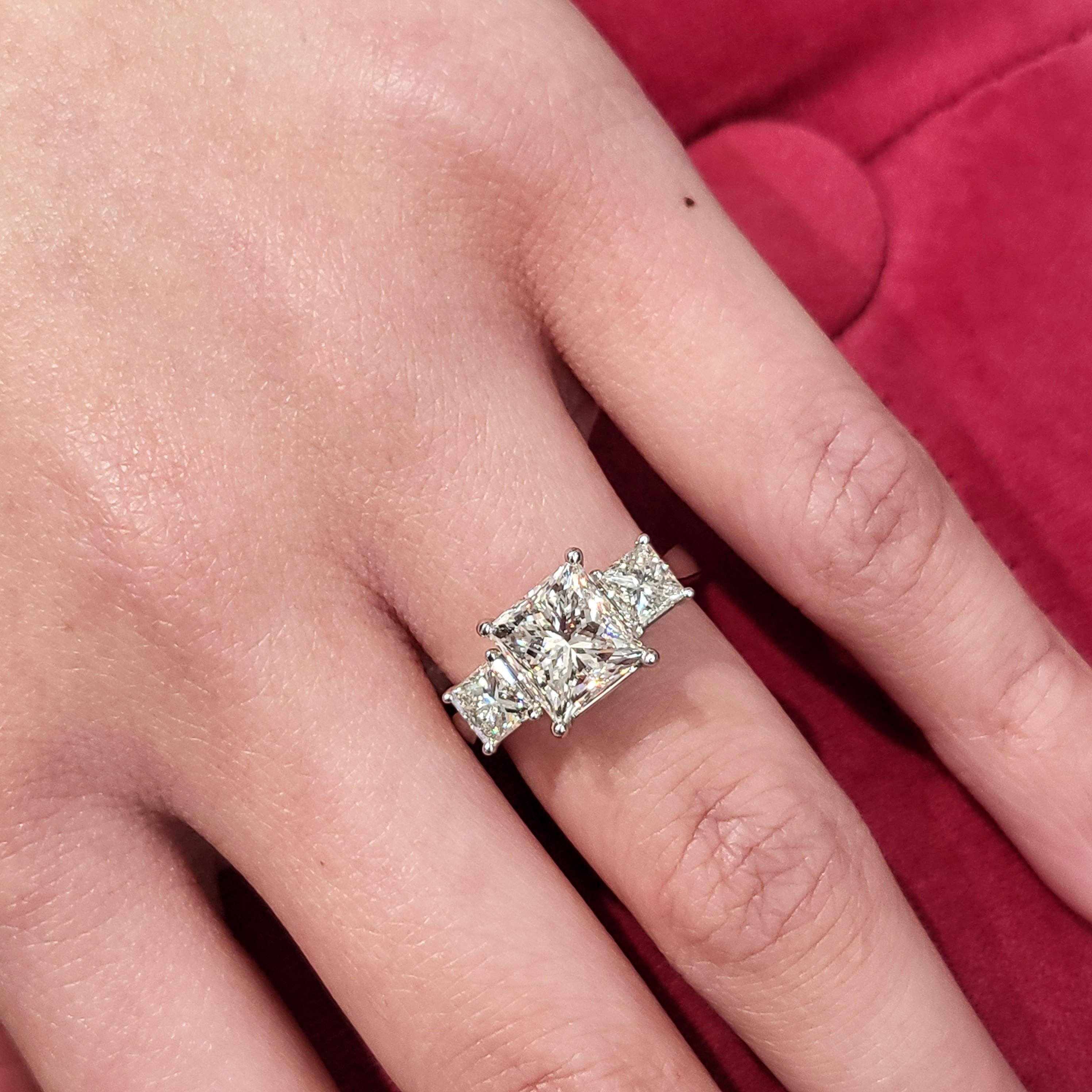 Contemporary Roman Malakov 3.14 Carats Princess Cut Diamond Three-Stone Engagement Ring For Sale