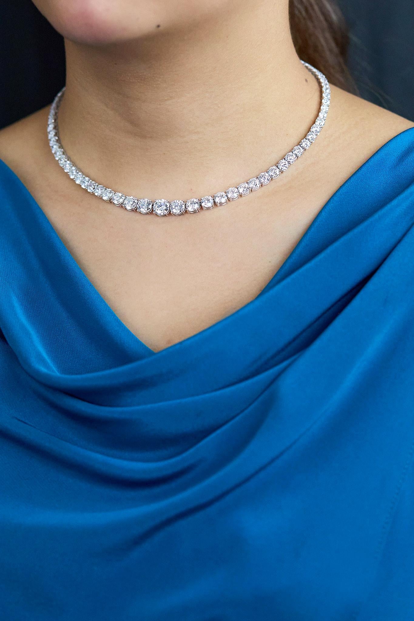 Roman Malakov Diamonds 31.46 carati totali di diamanti rotondi taglio Brilliante Collana Riviera In condizioni Nuovo in vendita a New York, NY