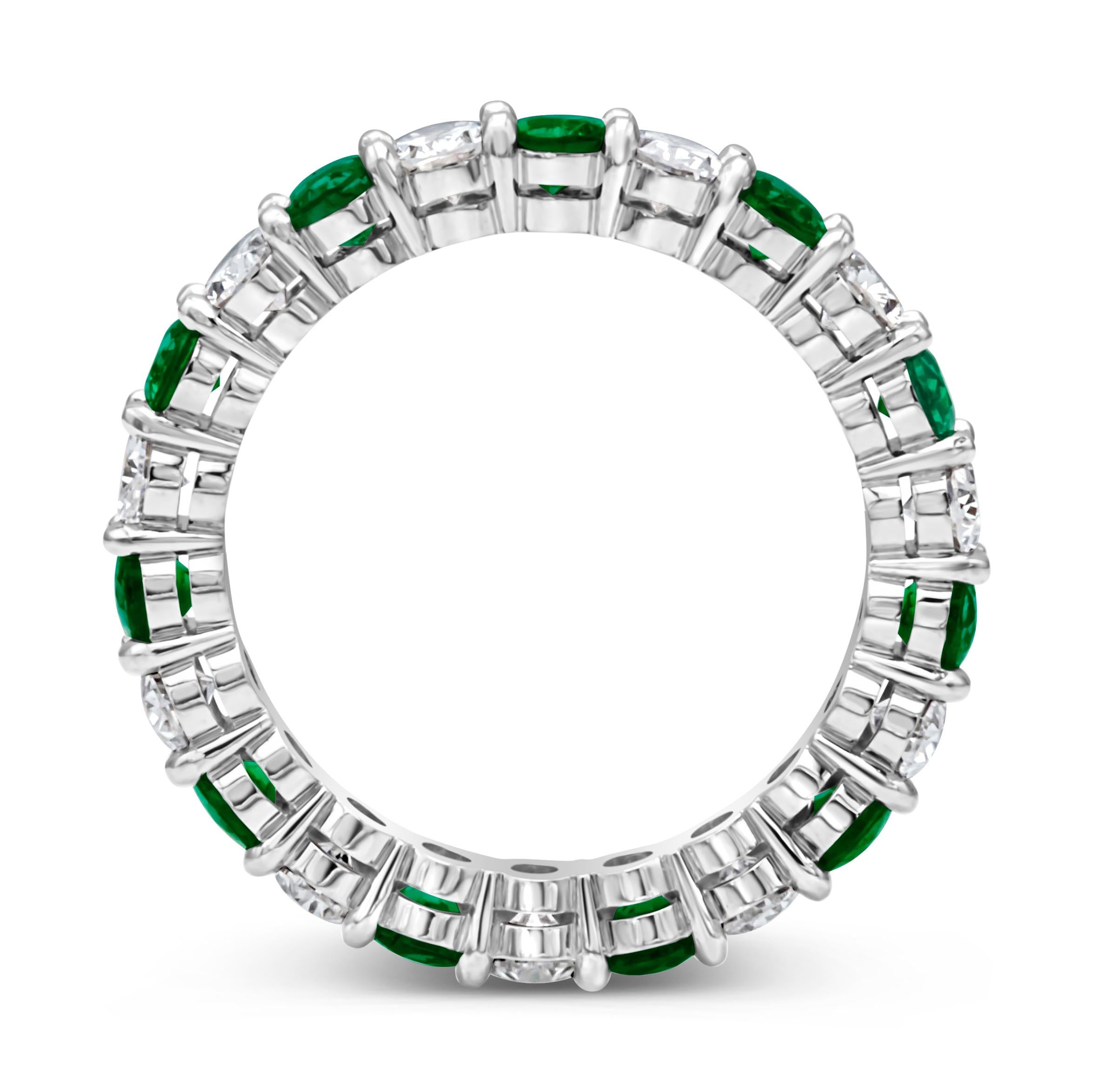 Contemporary Roman Malakov 3.16 Alternating Oval Cut Green Emerald and Diamond Wedding Band For Sale