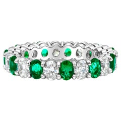 Roman Malakov 3.16 Alternating Oval Cut Green Emerald and Diamond Wedding Band