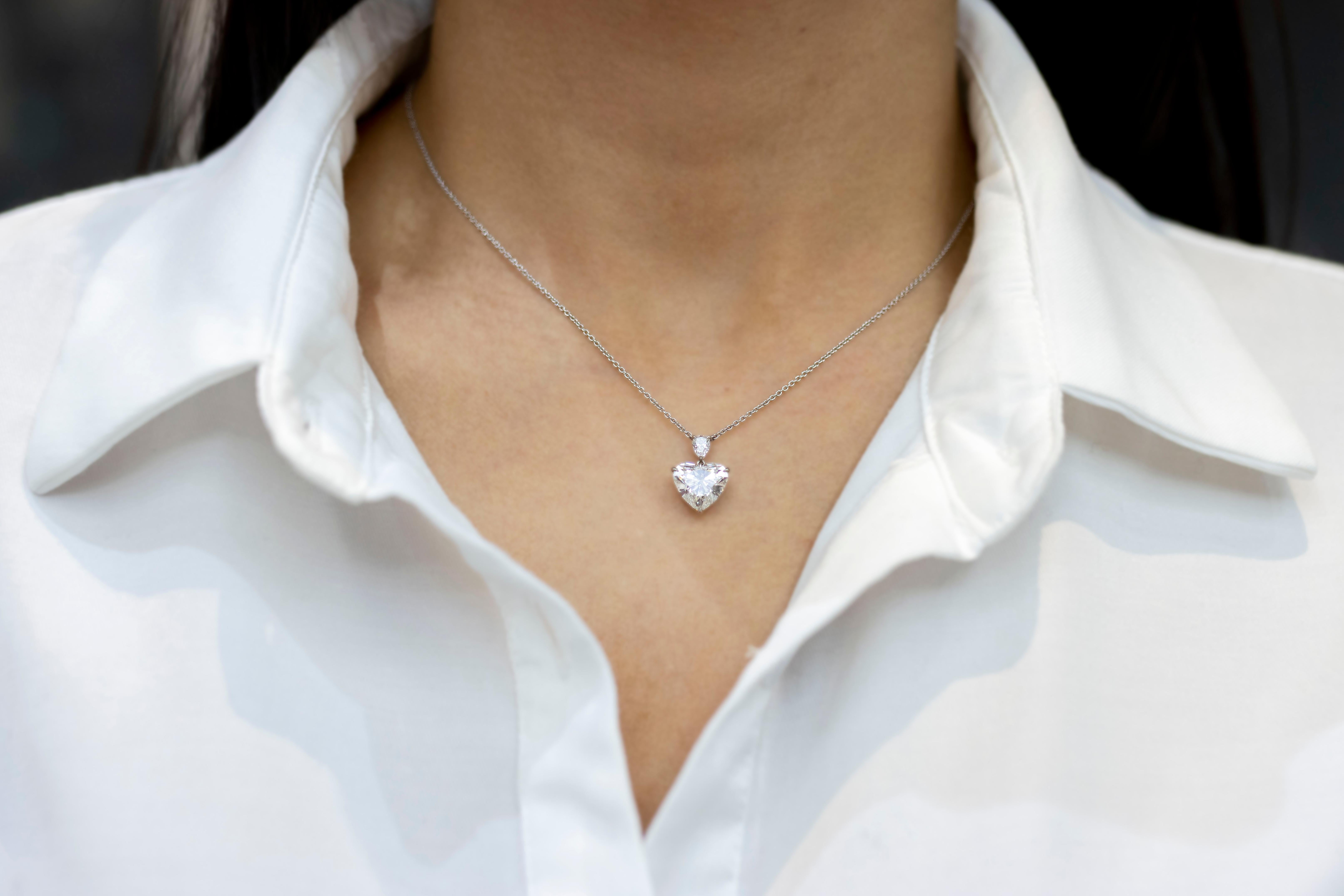 Heart Cut  Roman Malakov GIA Certified 3.21 Carats Heart Shape Diamond Pendant Necklace For Sale