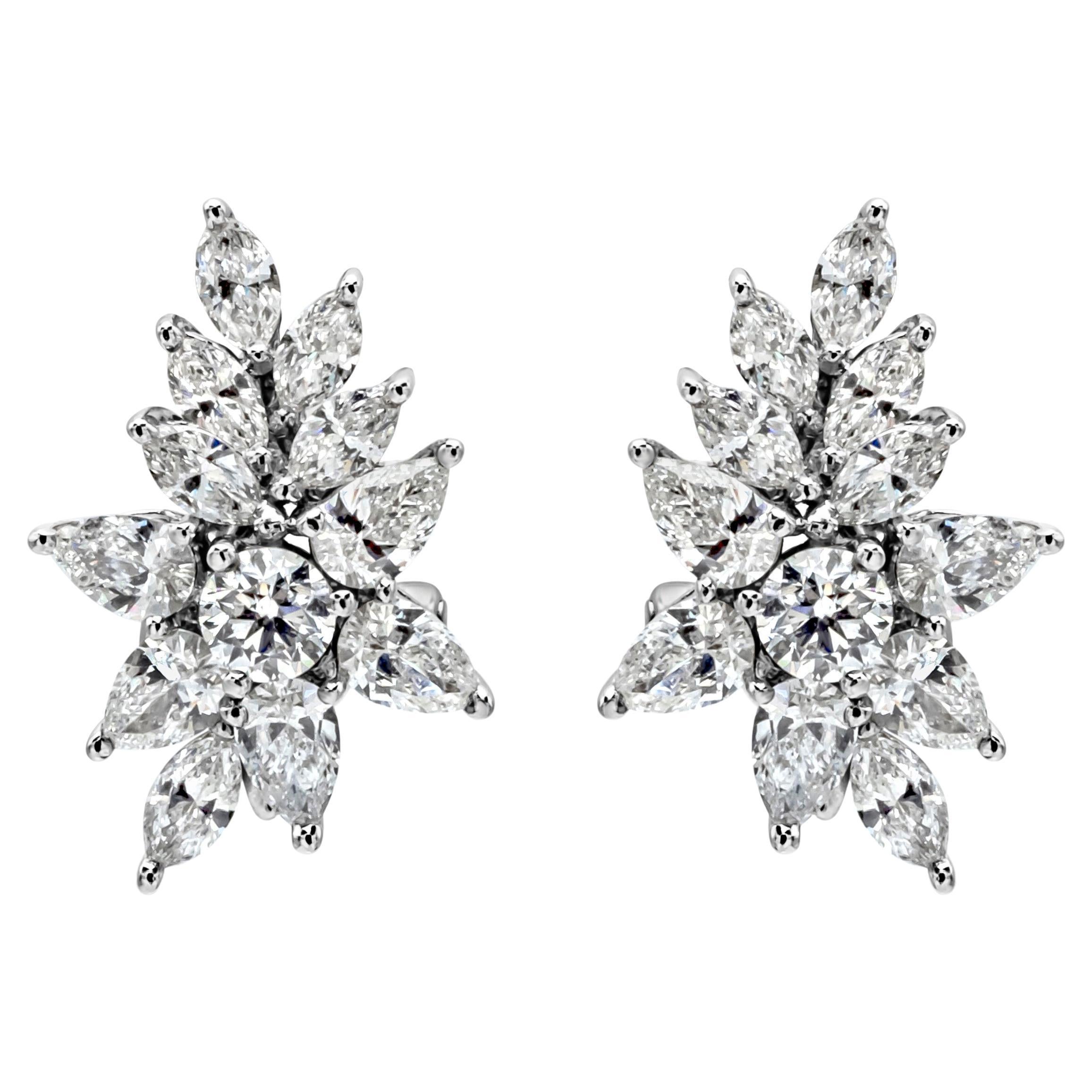 Roman Malakov, boucles d'oreilles en grappe de diamants de forme fantaisie de 3,21 carats au total en vente