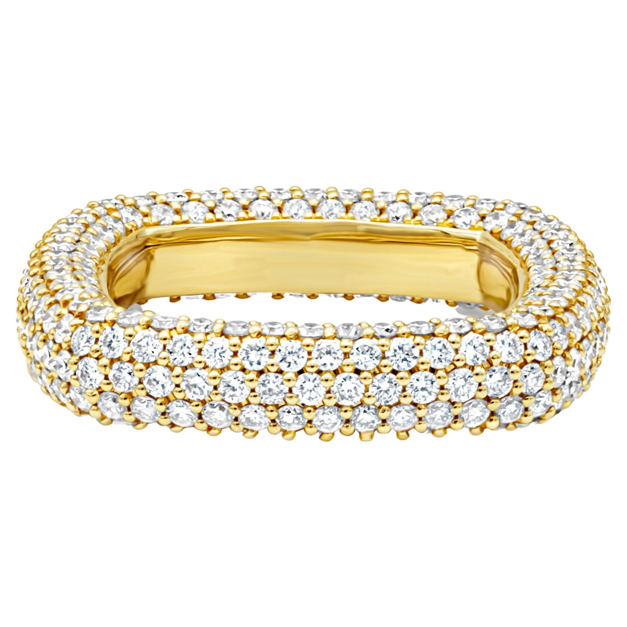 Roman Malakov 3.30 Carats Total Brilliant Round Diamond Square Pave Fashion Ring For Sale