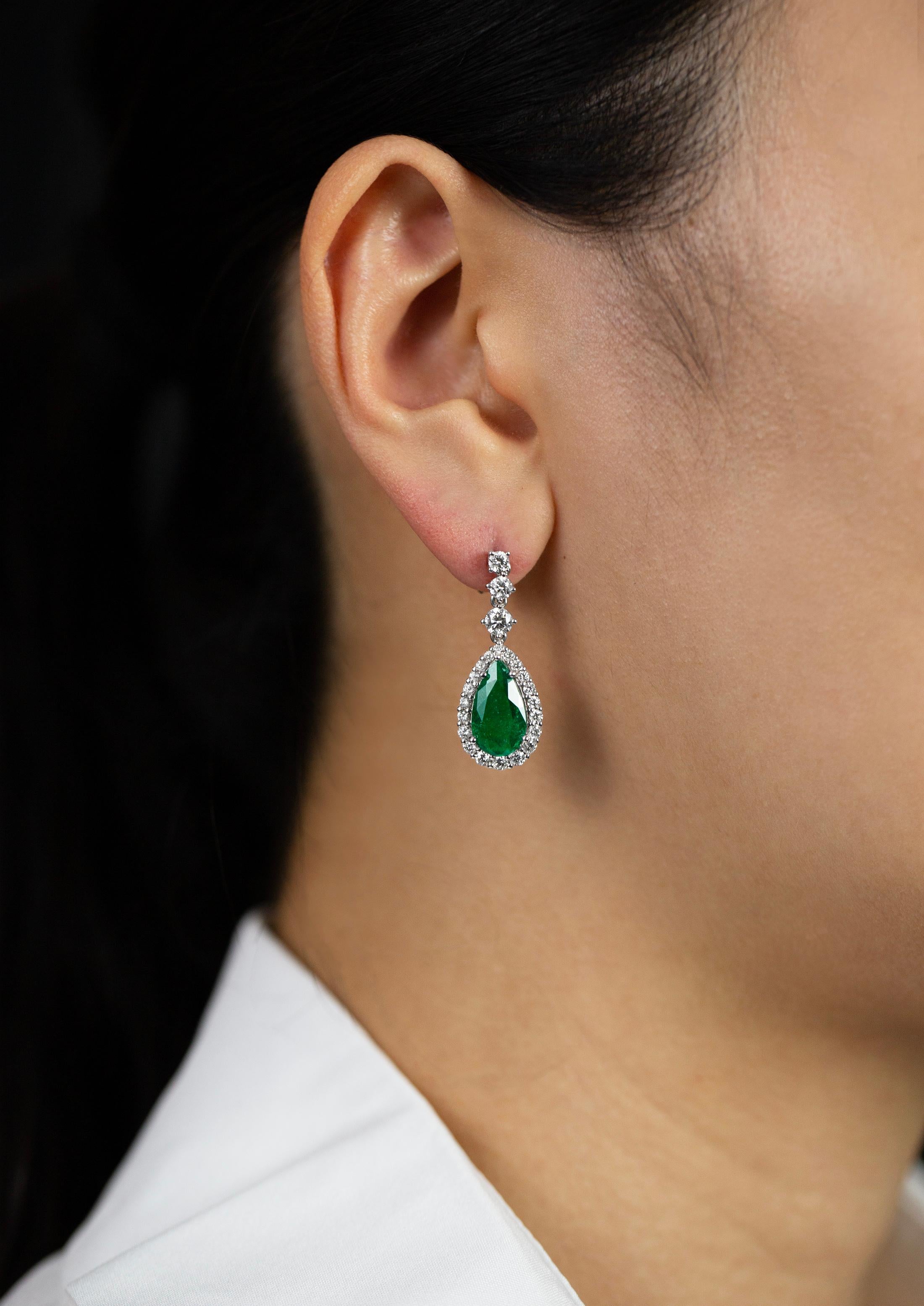 Contemporary Roman Malakov 3.37 Carats Total Pear Shape Emerald and Diamond Dangle Earrings For Sale