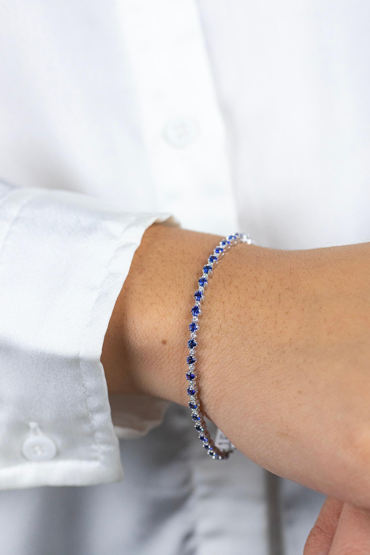 Roman Malakov 3,43 Karat Total Rundschliff Saphir & Diamant Tennis-Armband (Zeitgenössisch)