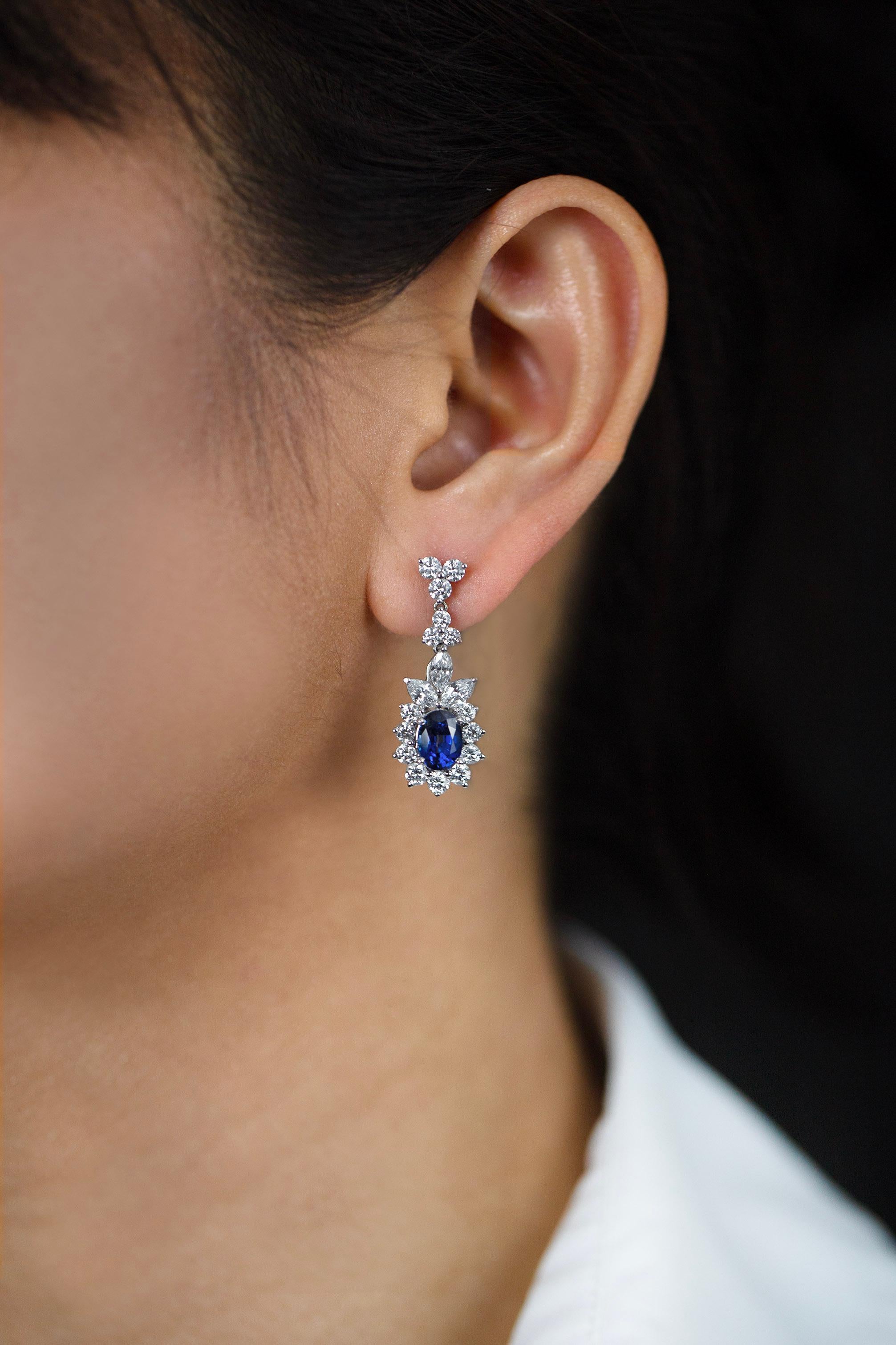 Contemporary Roman Malakov 3.72 Carats Oval Cut Blue Sapphire and Diamond Halo Dangle Earring For Sale