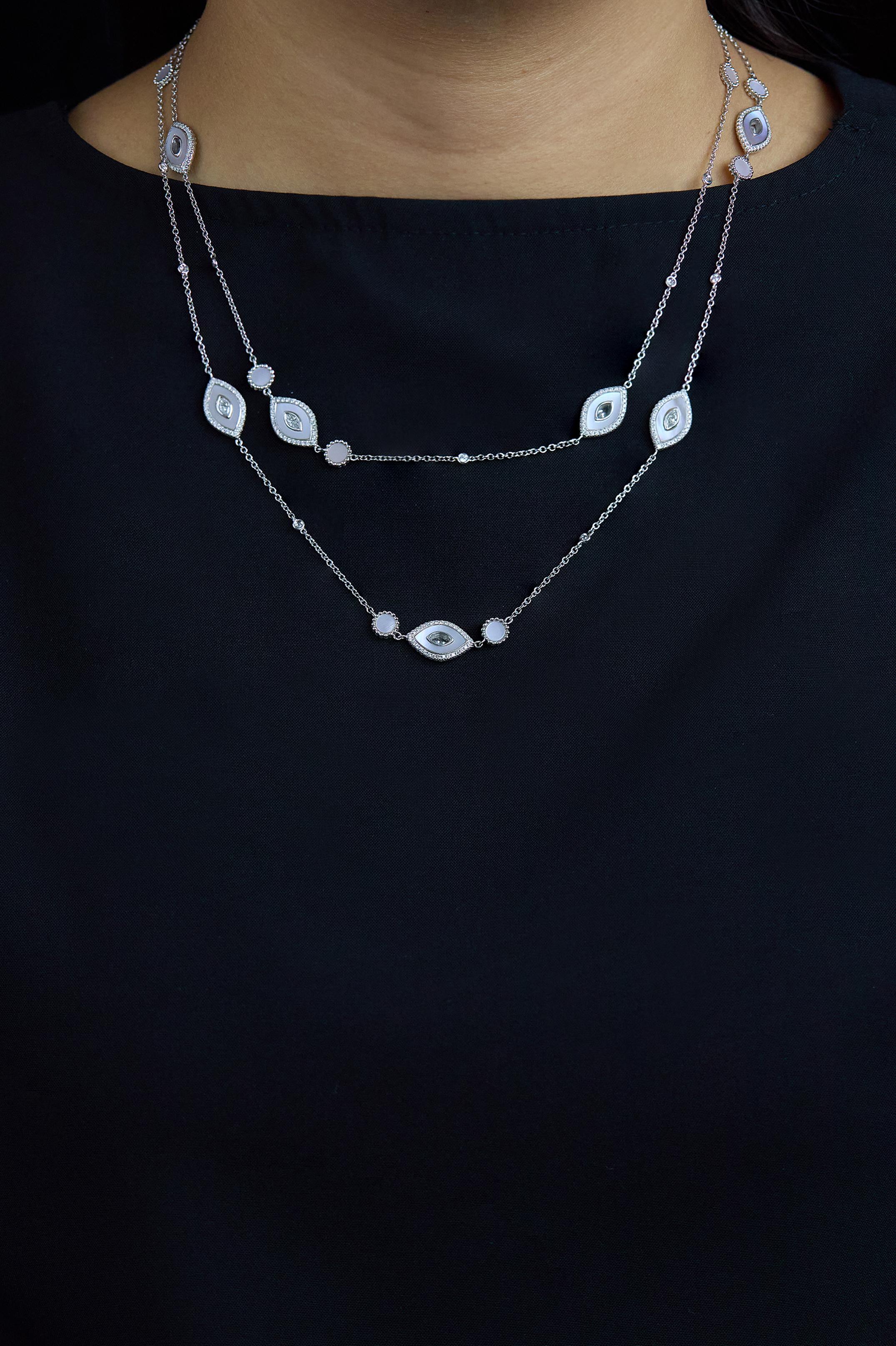 Roman Malakov 3.78 Carats Total Diamond Mother of Pearl Necklace in White Gold In New Condition For Sale In New York, NY