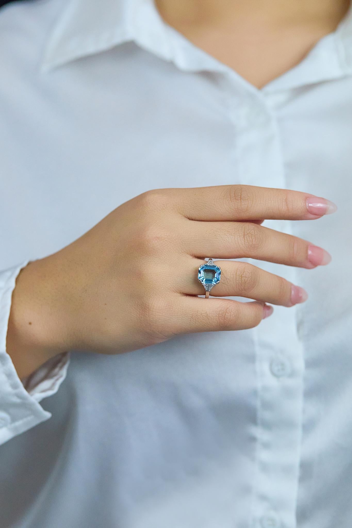 Roman Malakov 3,84 Karat Aquamarin im Smaragdschliff und Diamant-Verlobungsring im Angebot 1