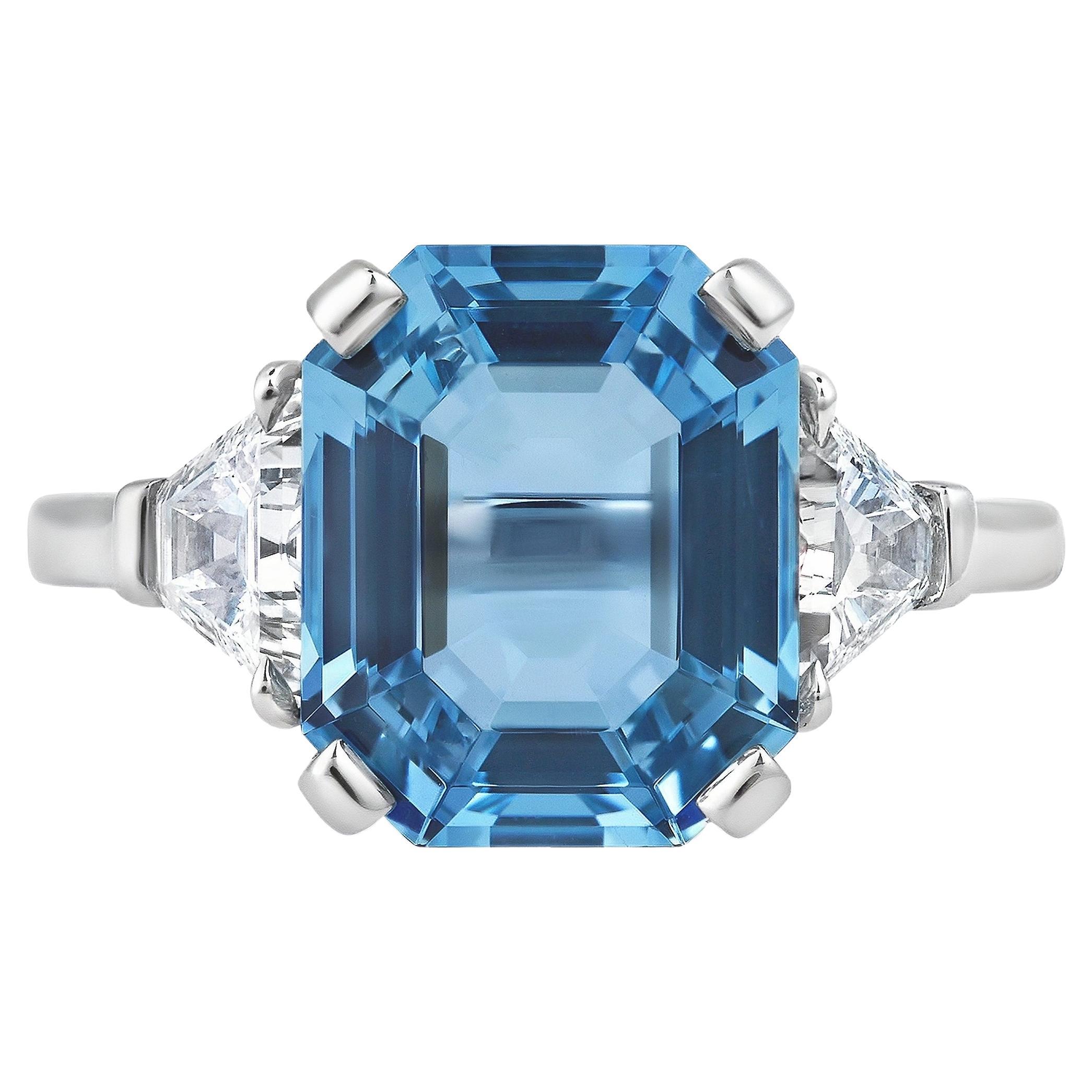 Roman Malakov Anello di fidanzamento con acquamarina e diamanti taglio smeraldo da 3,84 carati