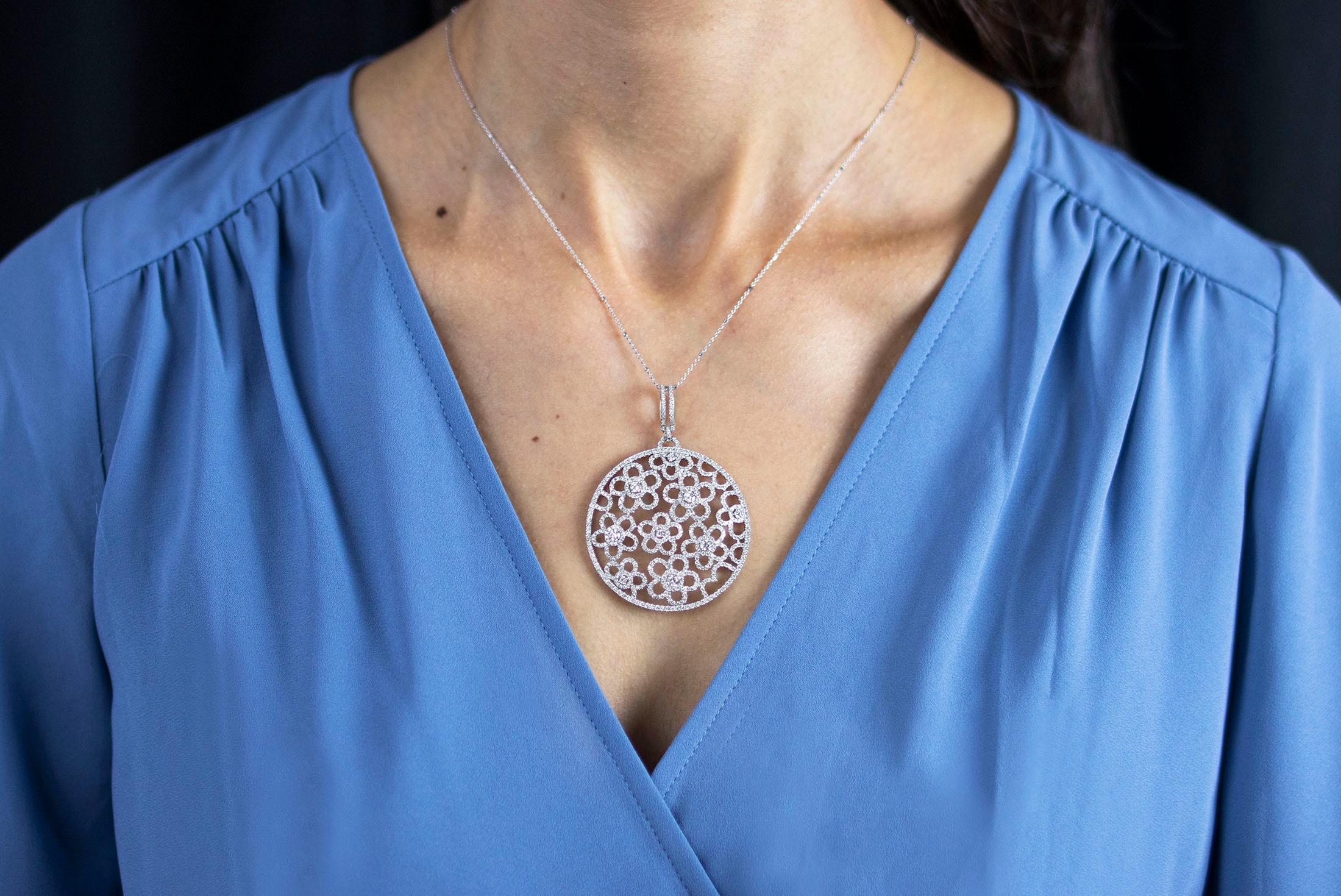 Moderne Roman Malakov, collier à pendentif « O » en diamants ronds brillants de 3,92 carats au total en vente