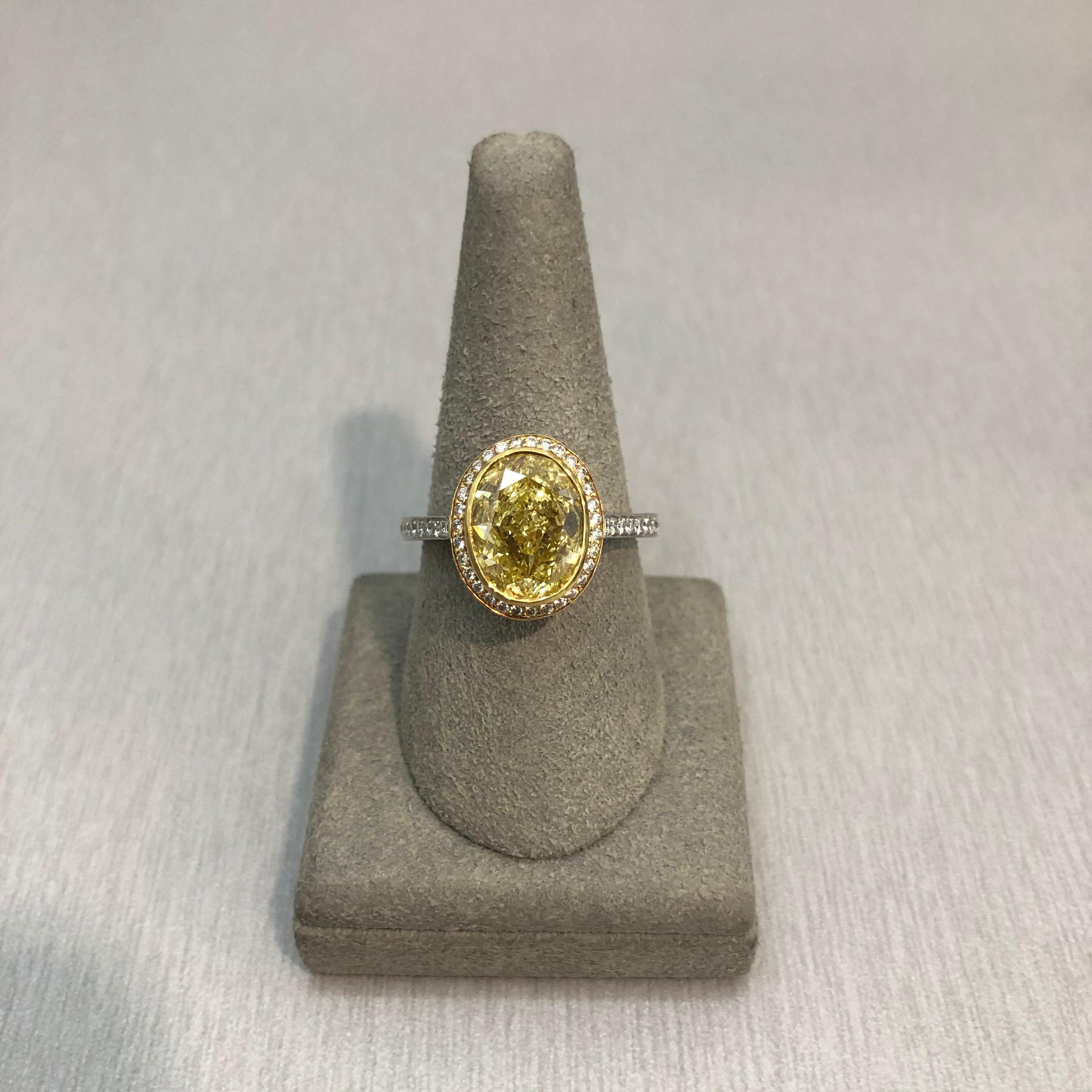 Roman Malakov, 4.00 Carat Fancy Intense Yellow Diamond Halo Engagement Ring In New Condition In New York, NY