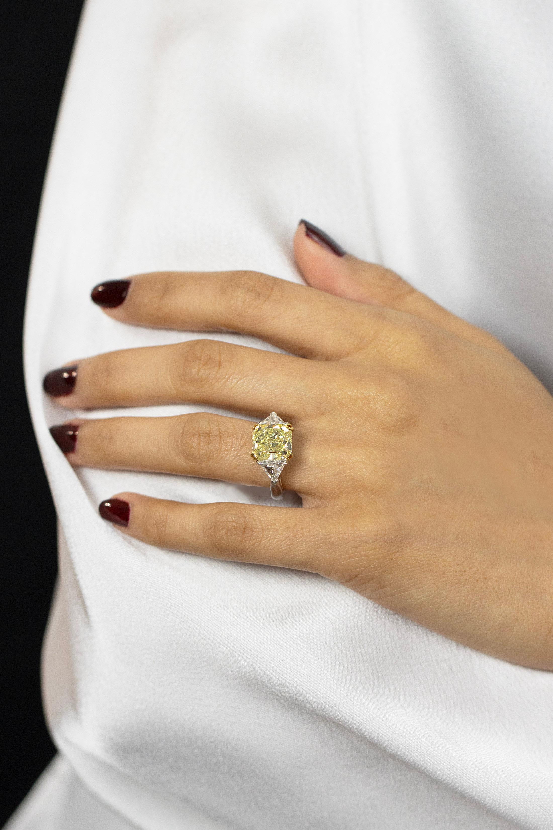 Contemporary Roman Malakov 4.50 Carat Radiant Cut Yellow Diamond Three-Stone Engagement Ring For Sale