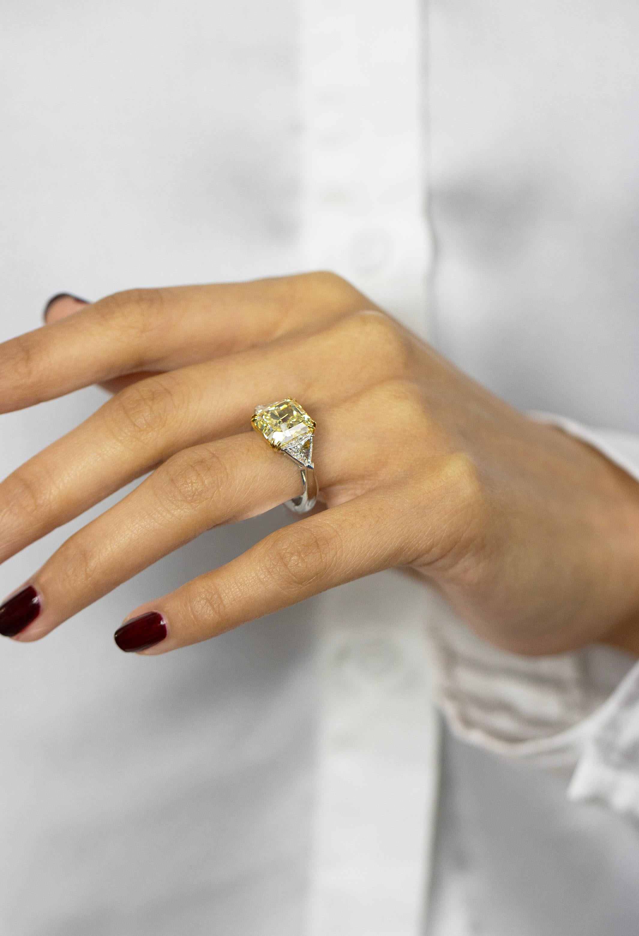 Women's Roman Malakov 4.50 Carat Radiant Cut Yellow Diamond Three-Stone Engagement Ring For Sale