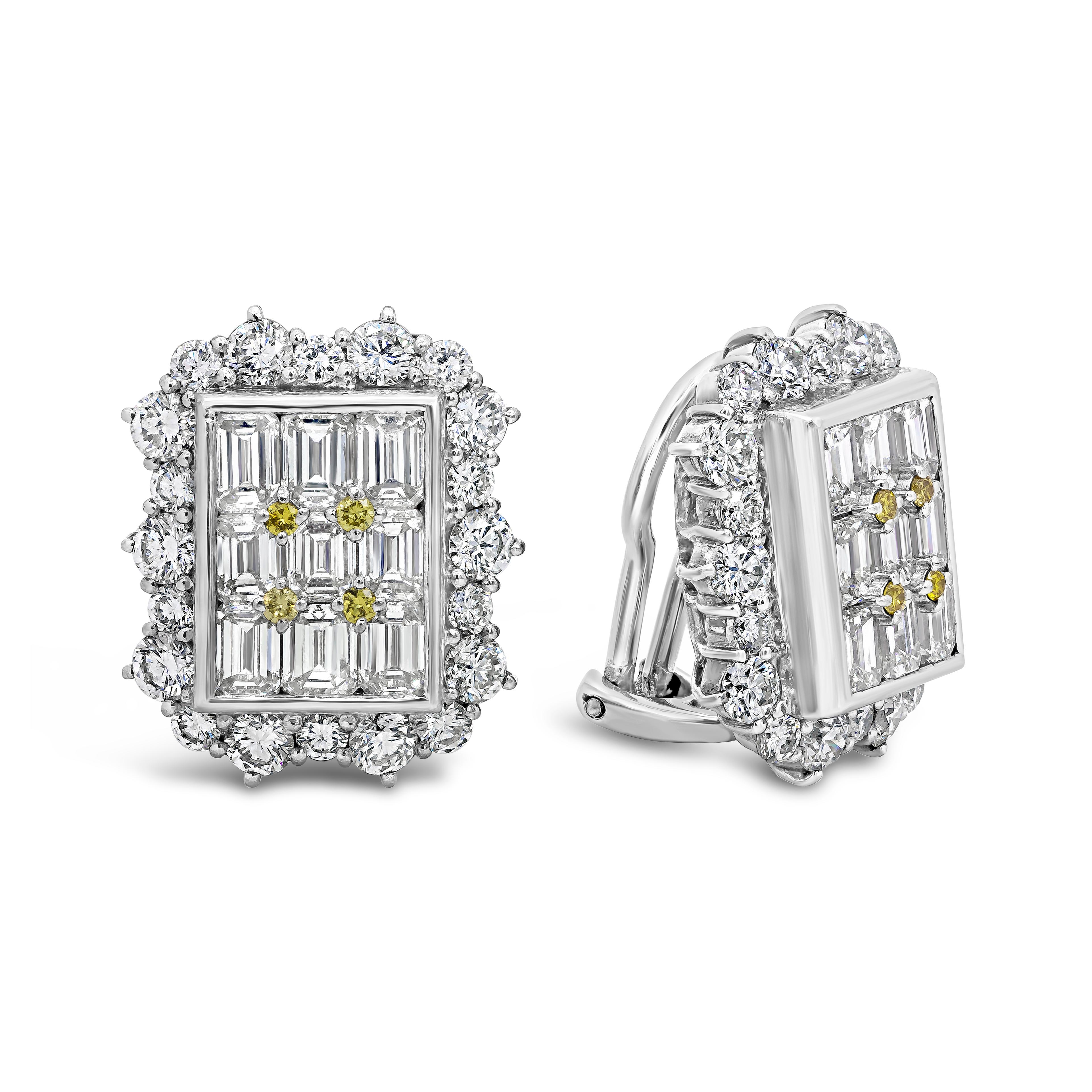 Ces boucles d'oreilles simples et chics présentent une grappe de diamants mixtes pesant 5,20 carats au total. Des diamants de taille émeraude invisibles dans une forme rectangulaire sont sertis dans un halo avec des diamants ronds. Fabriqué avec