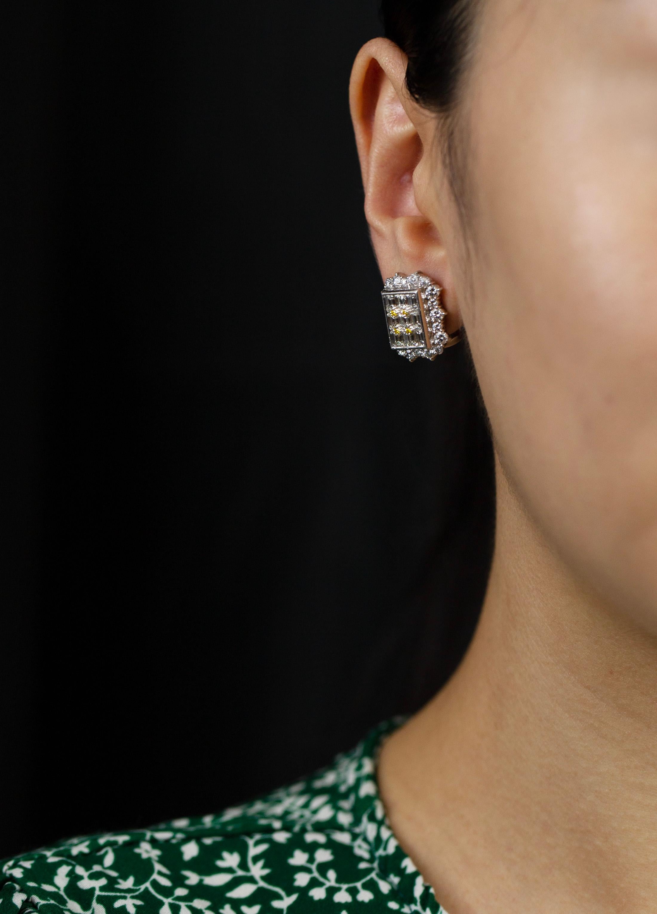 Roman Malakov, clips d'oreilles à grappes avec diamants de taille mixte de 5,20 carats au total Neuf - En vente à New York, NY