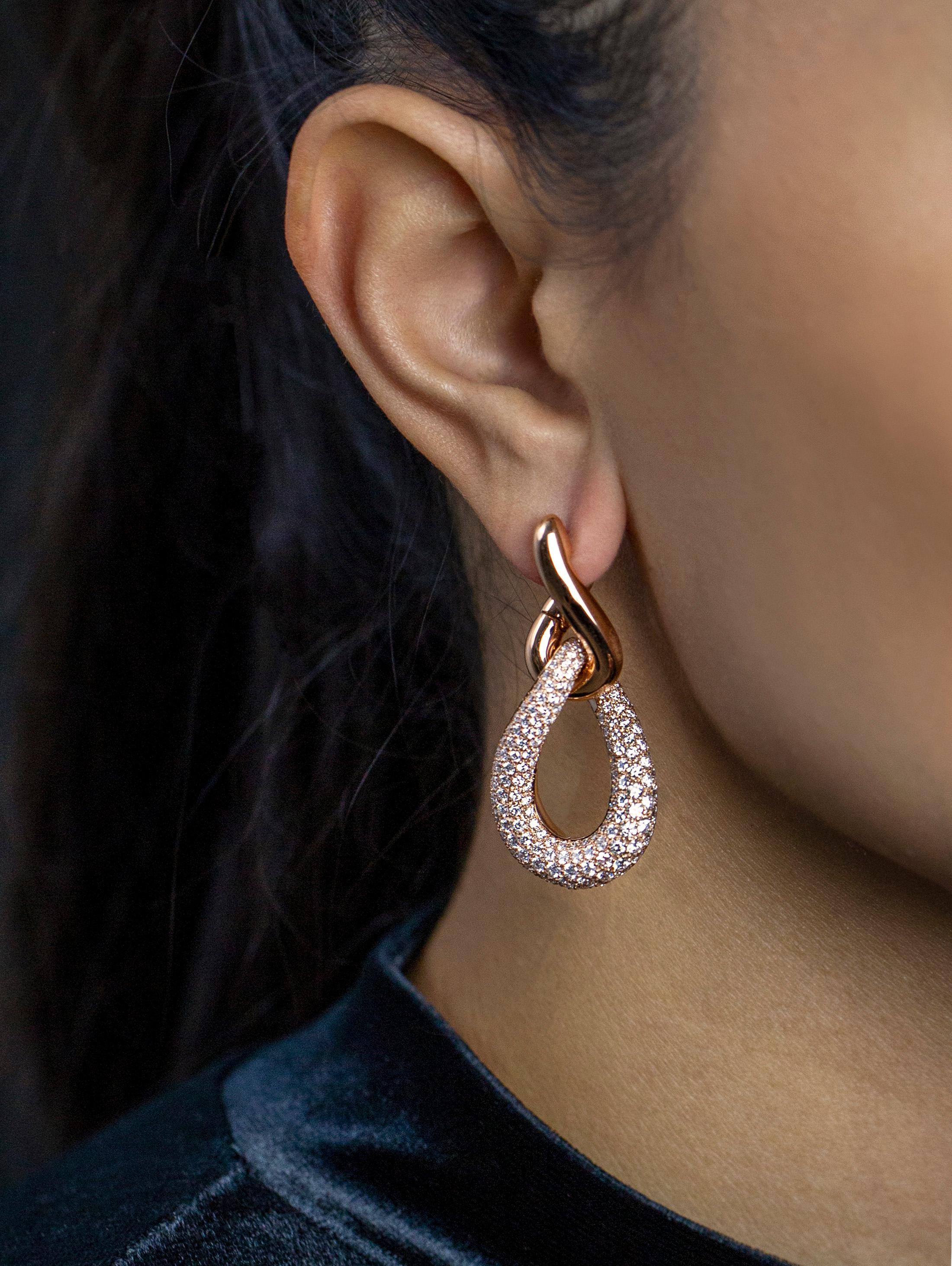 Women's Roman Malakov 5.68 Carat Total Round Cut Diamond Intertwined Fashion Earrings For Sale