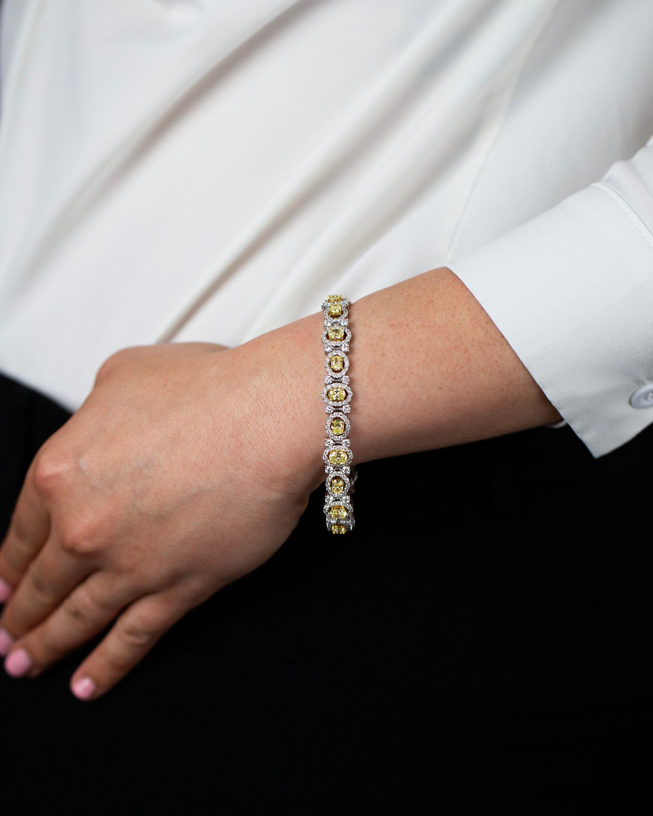 Roman Malakov 6.21 Carats Oval Cut Fancy Yellow Diamond Halo Tennis Bracelet In New Condition For Sale In New York, NY